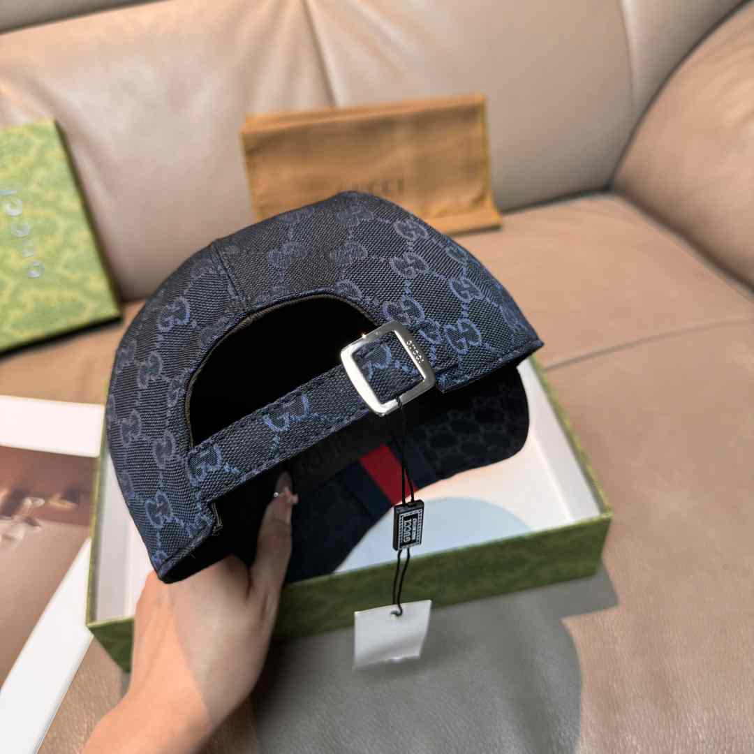 Gucci GG Canvas Baseball Hat - DesignerGu