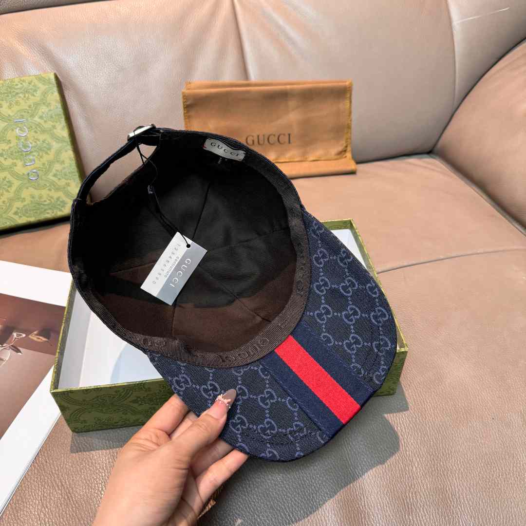 Gucci GG Canvas Baseball Hat - DesignerGu