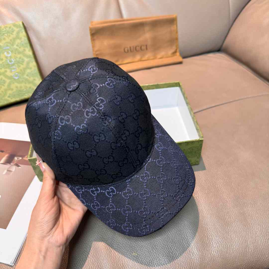 Gucci GG Canvas Baseball Hat - DesignerGu
