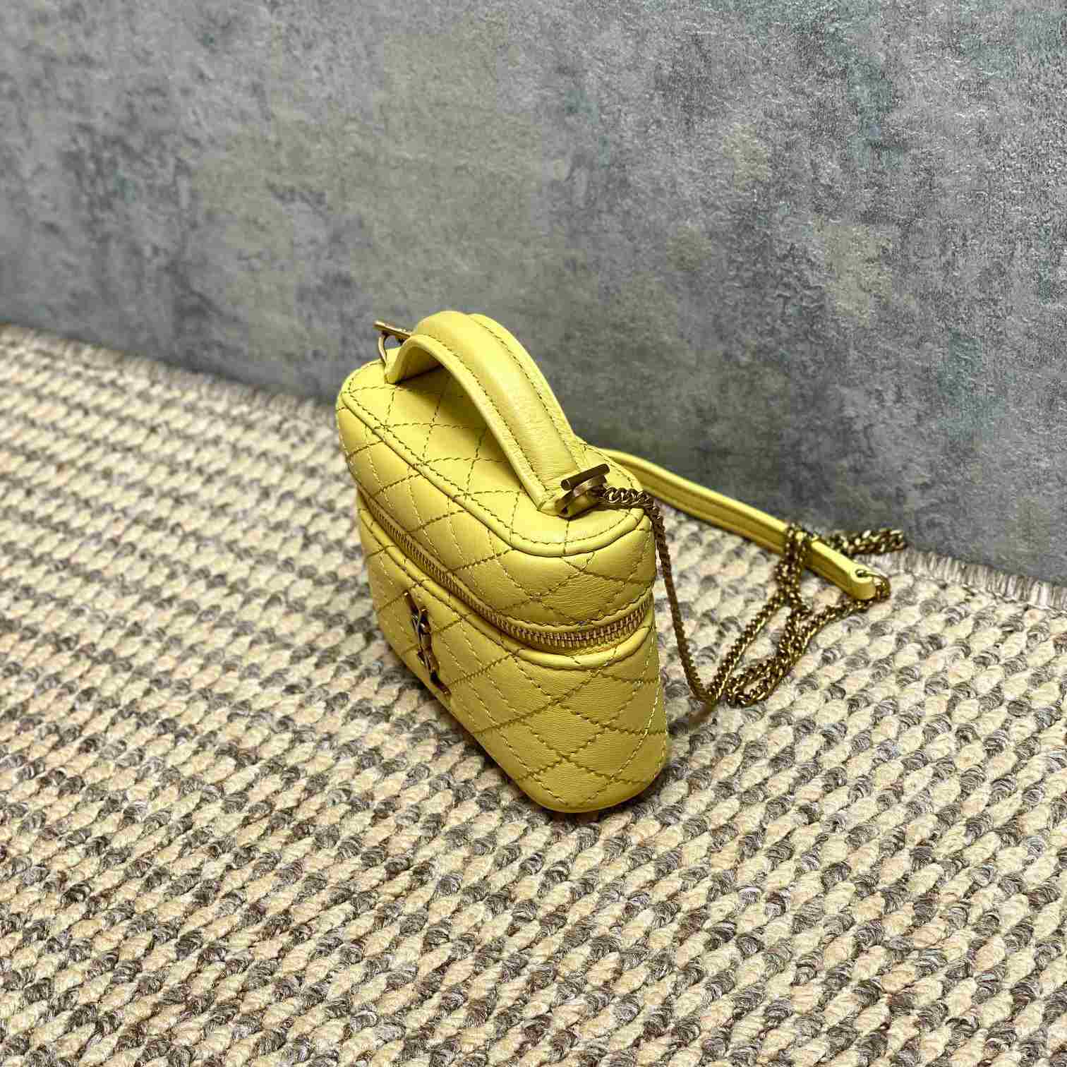 Saint Laurent GABY Micro Vanity Bag In Lambskin - DesignerGu