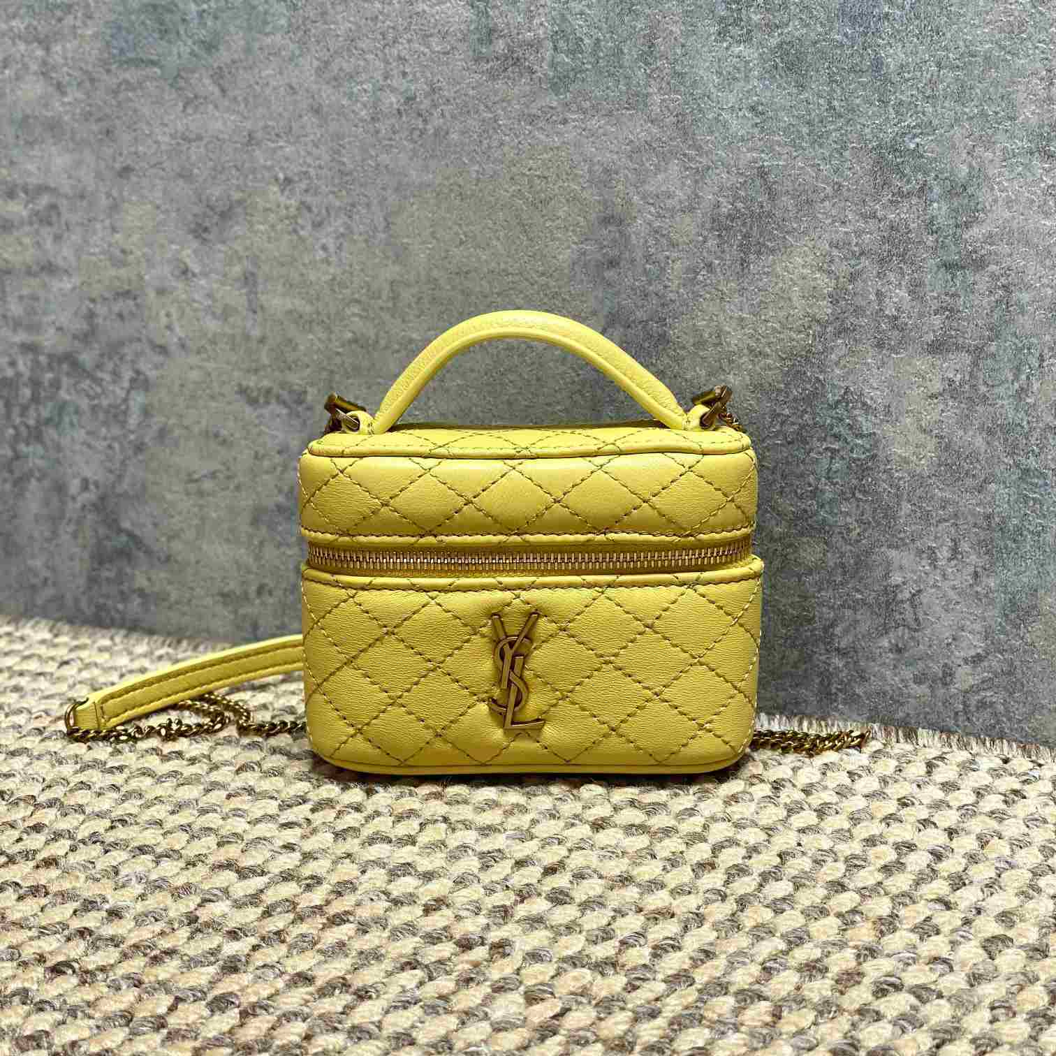 Saint Laurent GABY Micro Vanity Bag In Lambskin - DesignerGu