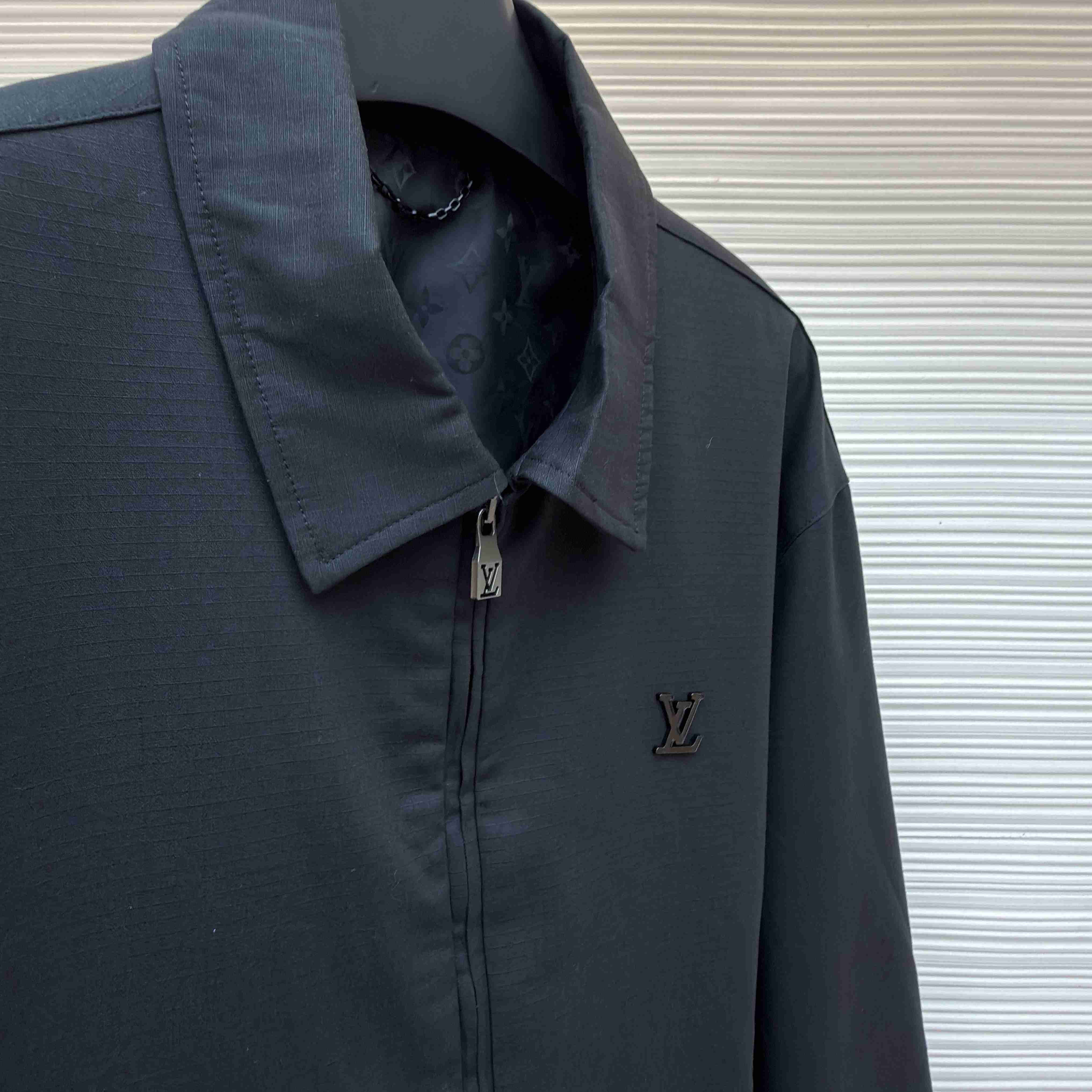 Louis Vuitton Cotton Ripstop Staff Jacket 1AJR64 - DesignerGu