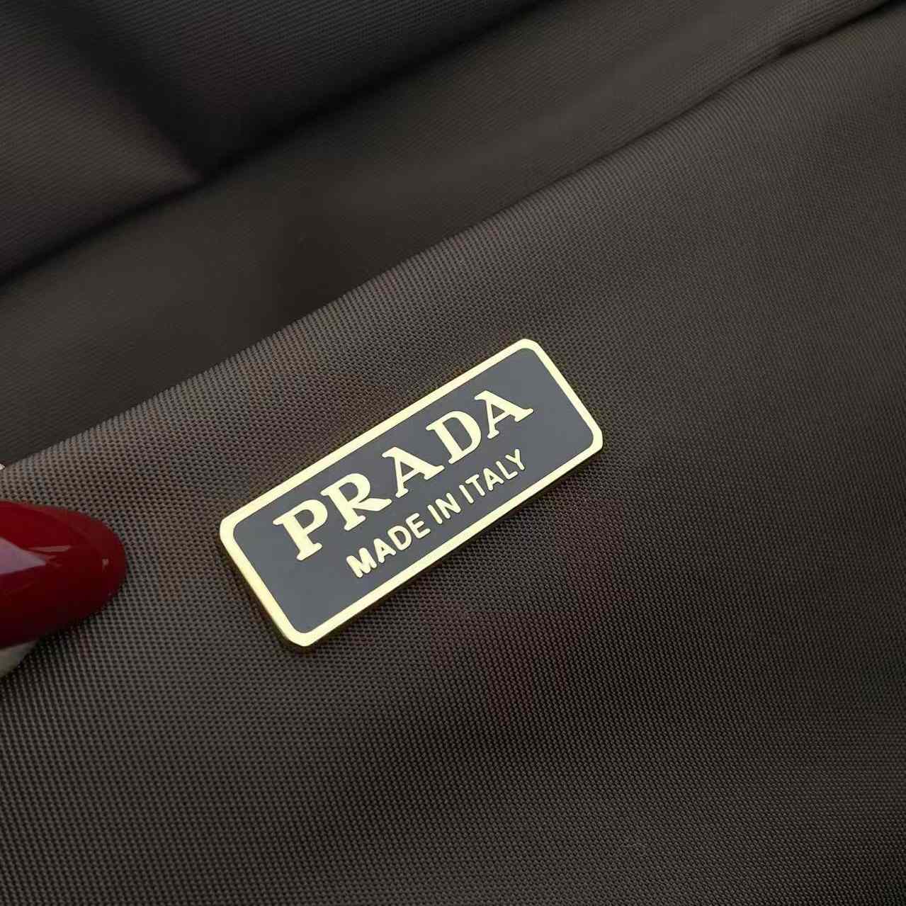 Prada Explore Medium Re-Nylon Shoulder Bag With Flap - DesignerGu