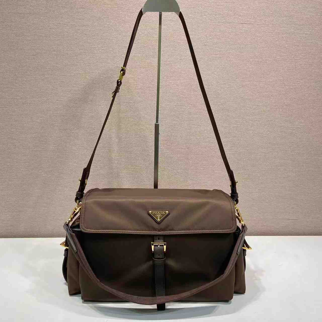 Prada Explore Medium Re-Nylon Shoulder Bag With Flap - DesignerGu