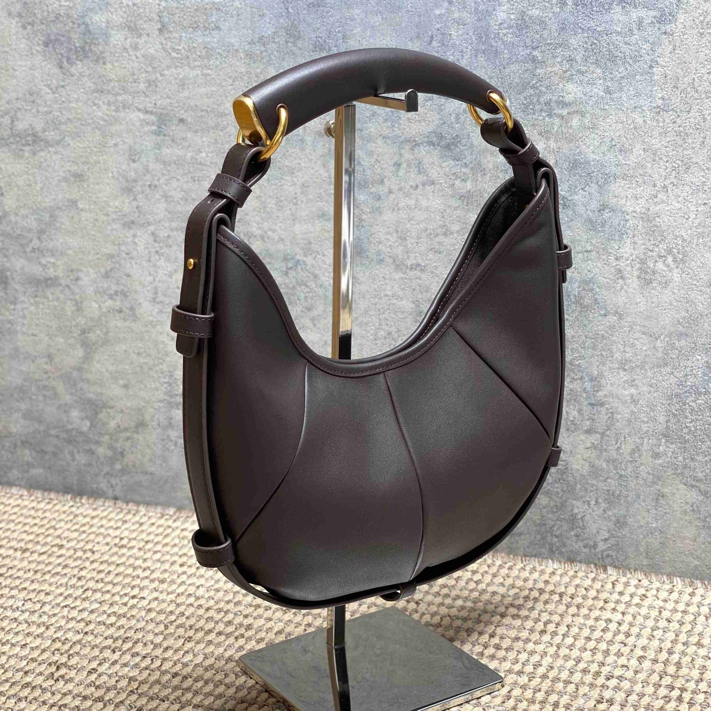 Saint Laurent MOMBASA Small In Leather - DesignerGu