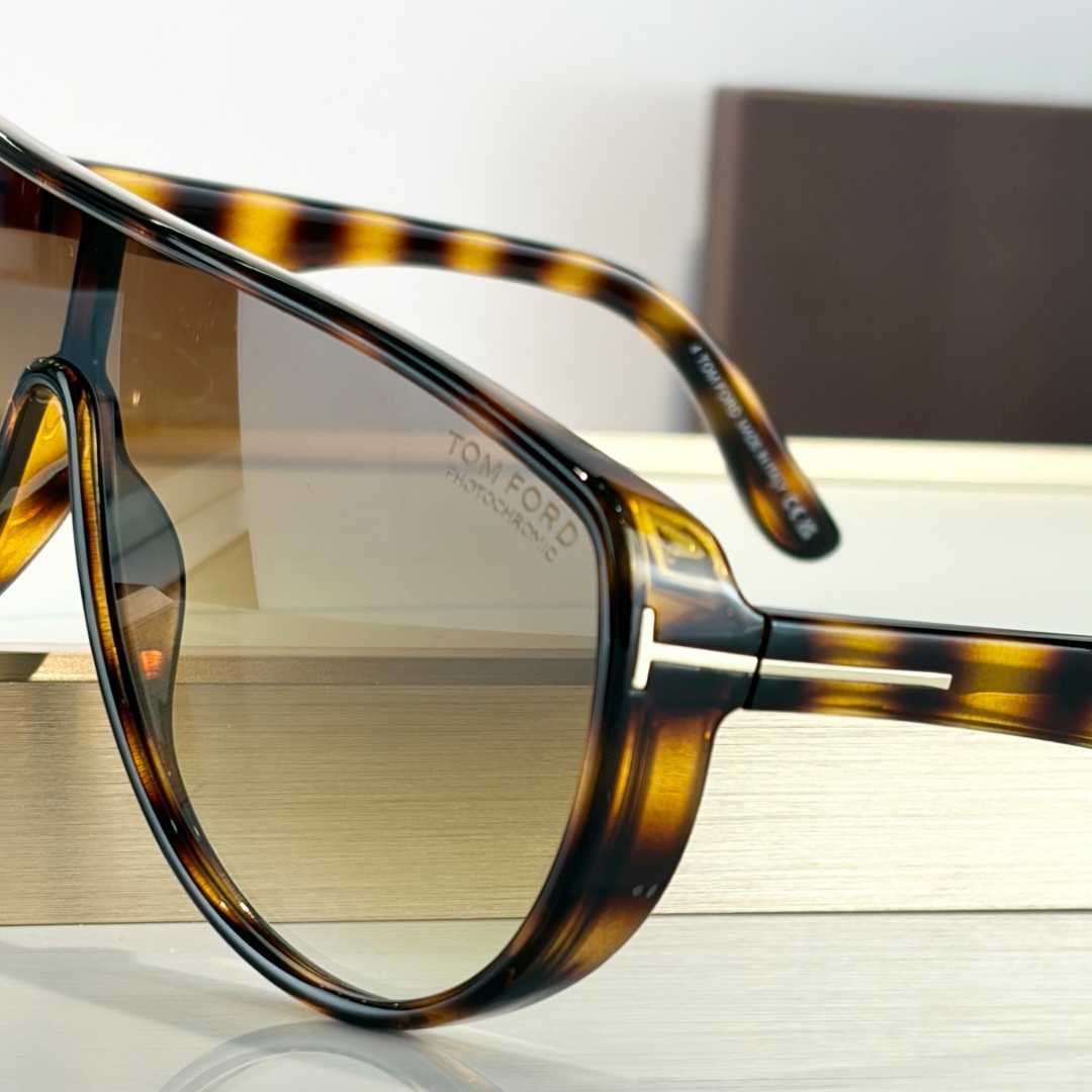 Tom Ford TF1182 Sunglasses - DesignerGu