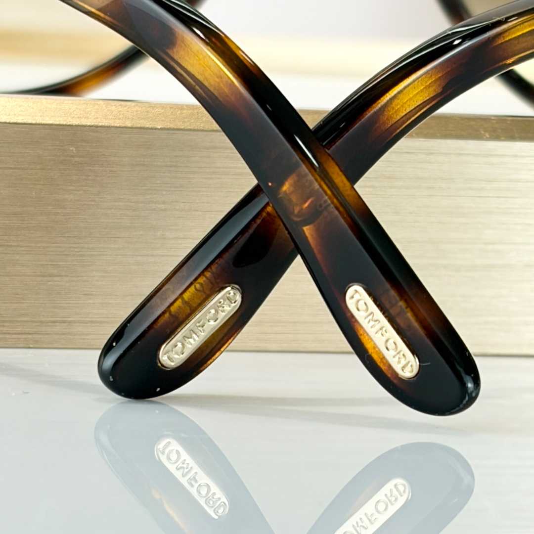 Tom Ford TF1182 Sunglasses - DesignerGu