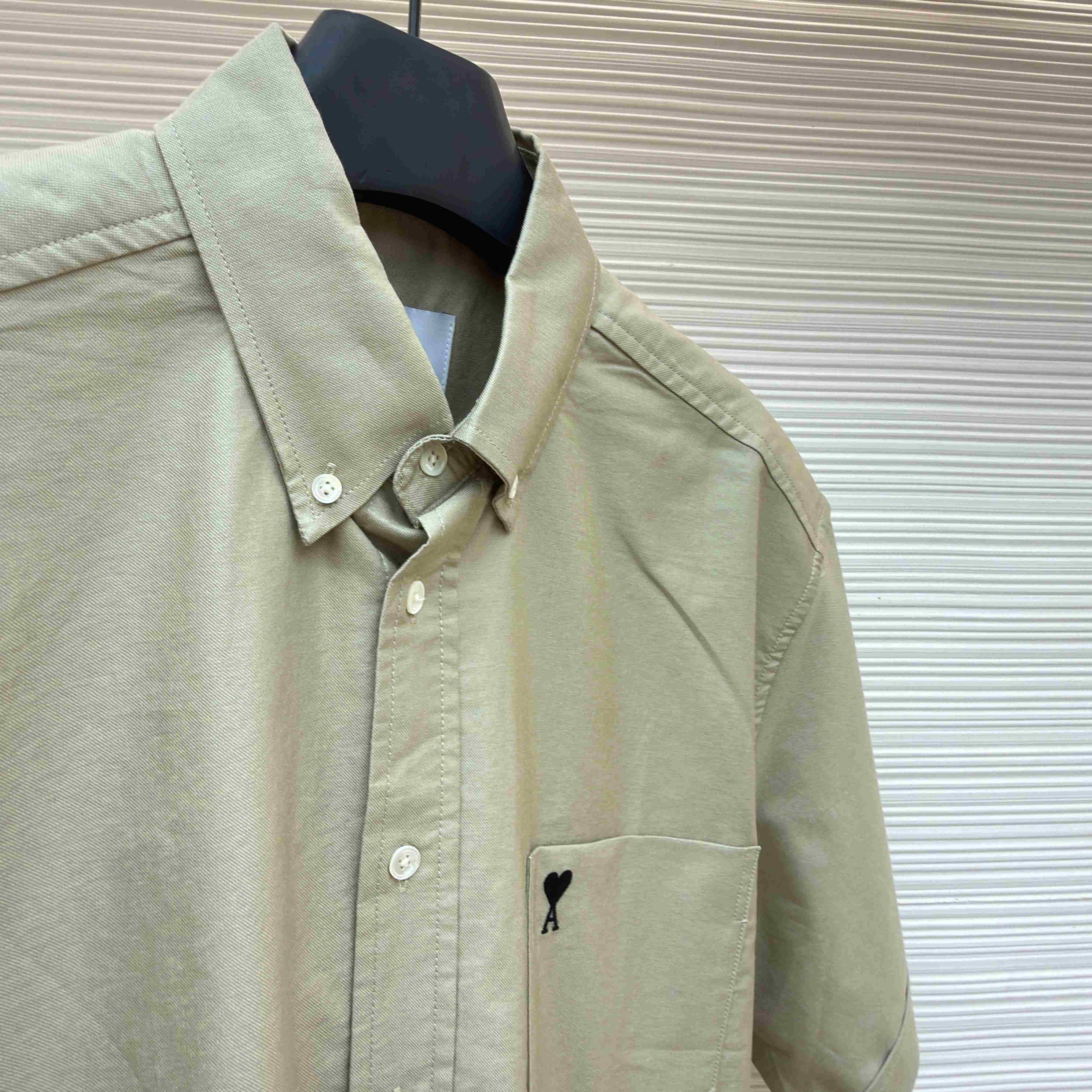 AMI Paris Ami Button-Down Short-Sleeve Shirt - DesignerGu