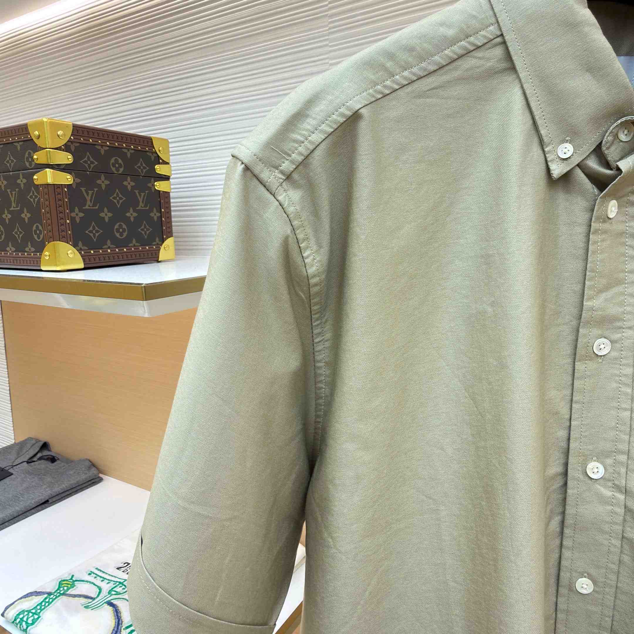 AMI Paris Ami Button-Down Short-Sleeve Shirt - DesignerGu