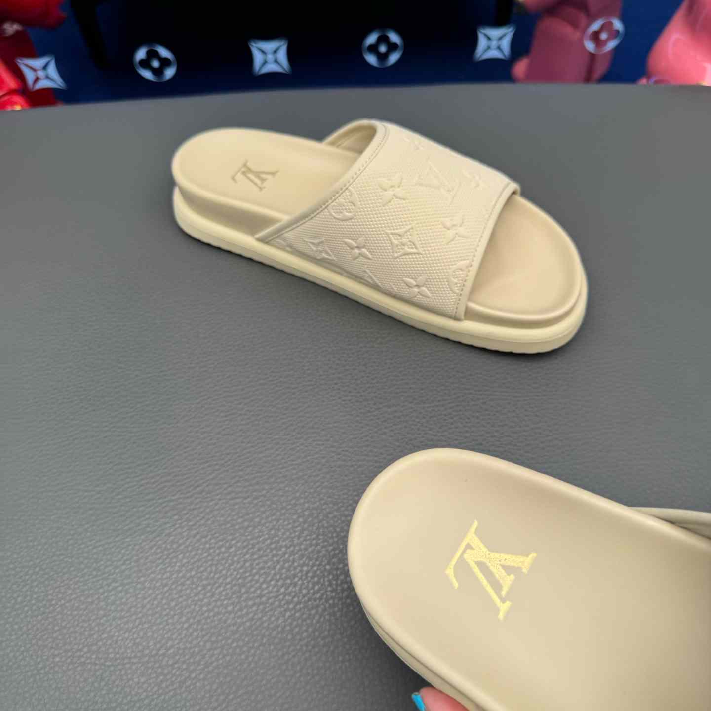 Louis Vuitton Miami Mule  - DesignerGu