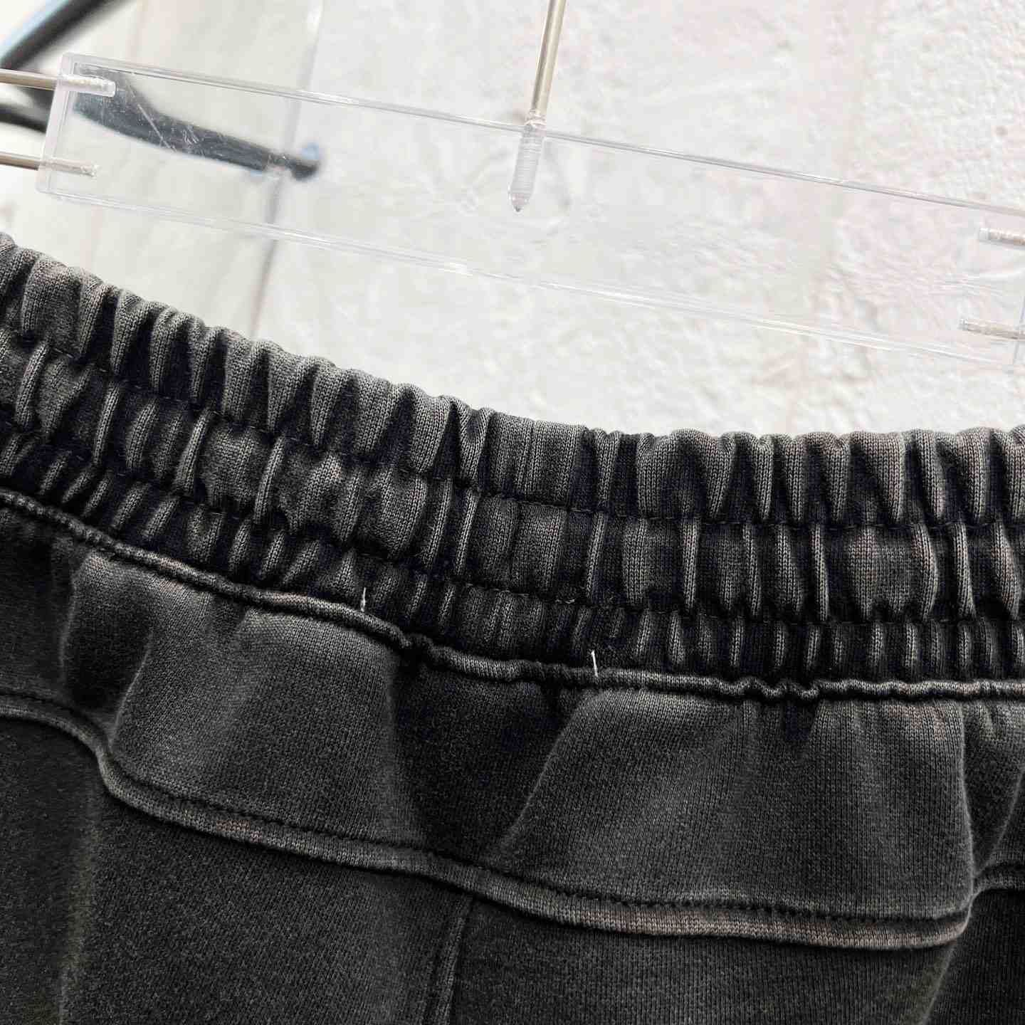 Prada Shorts    - DesignerGu
