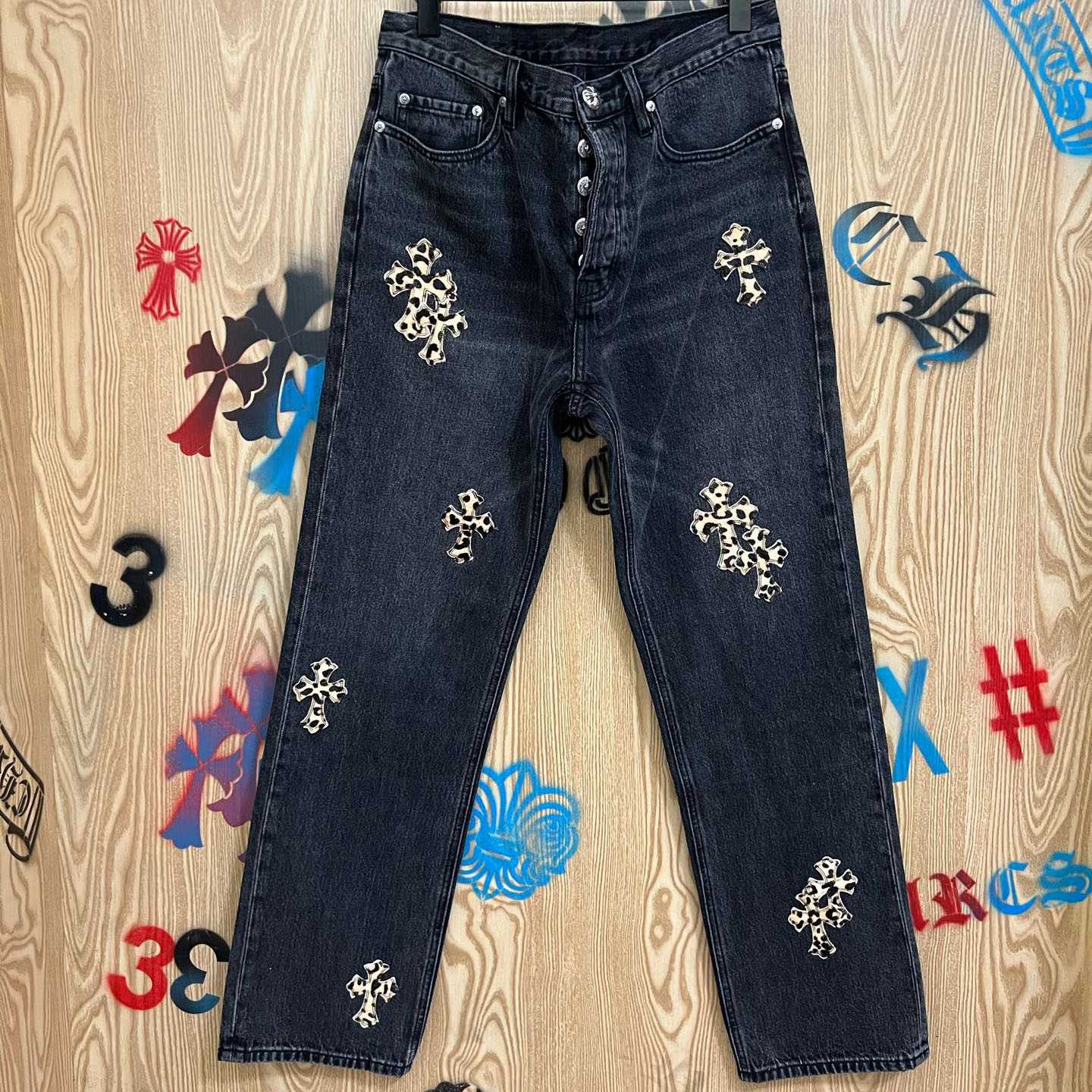 Chrome Hearts Levi's  Leopard Cross Patch Black Jeans - DesignerGu