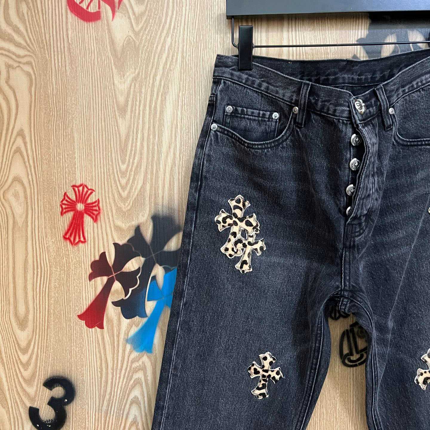 Chrome Hearts Levi's  Leopard Cross Patch Black Jeans - DesignerGu