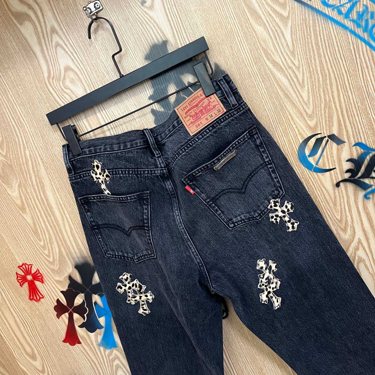 Chrome Hearts Levi's  Leopard Cross Patch Black Jeans - DesignerGu