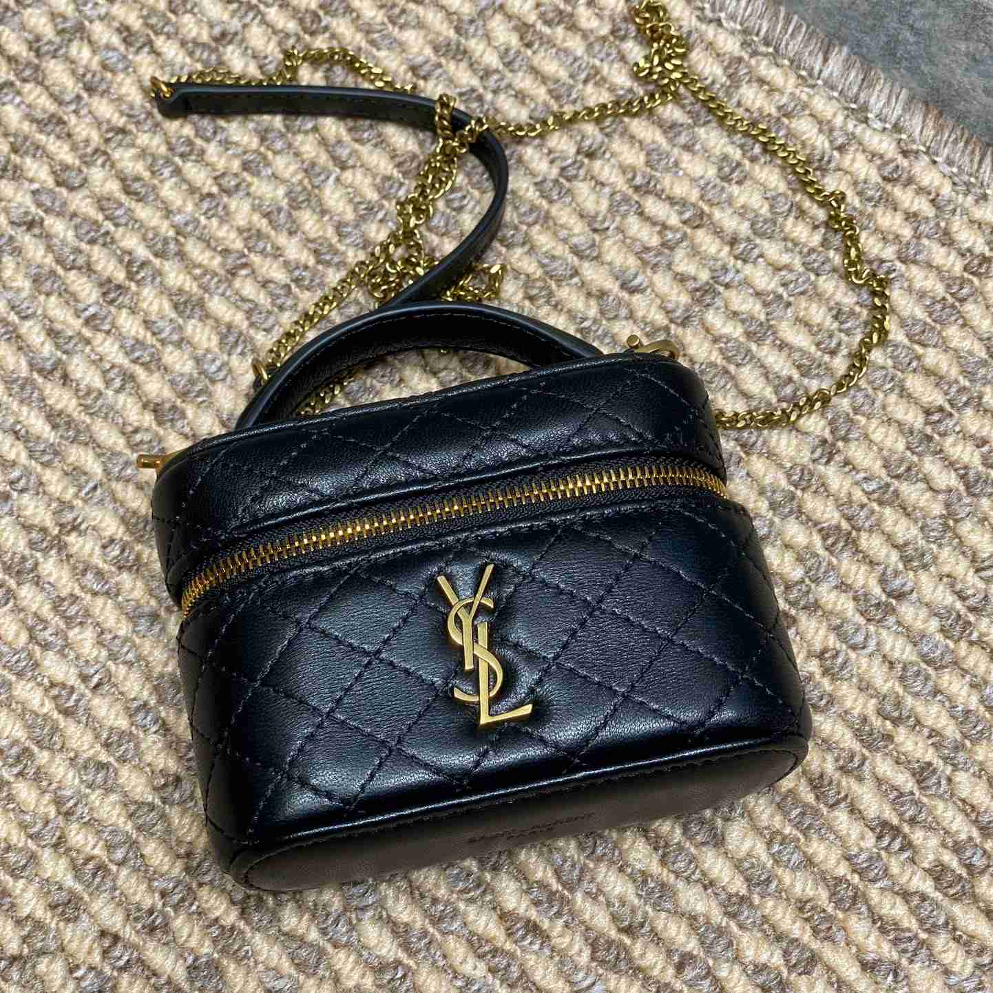 Saint Laurent GABY Micro Vanity Bag In Lambskin - DesignerGu