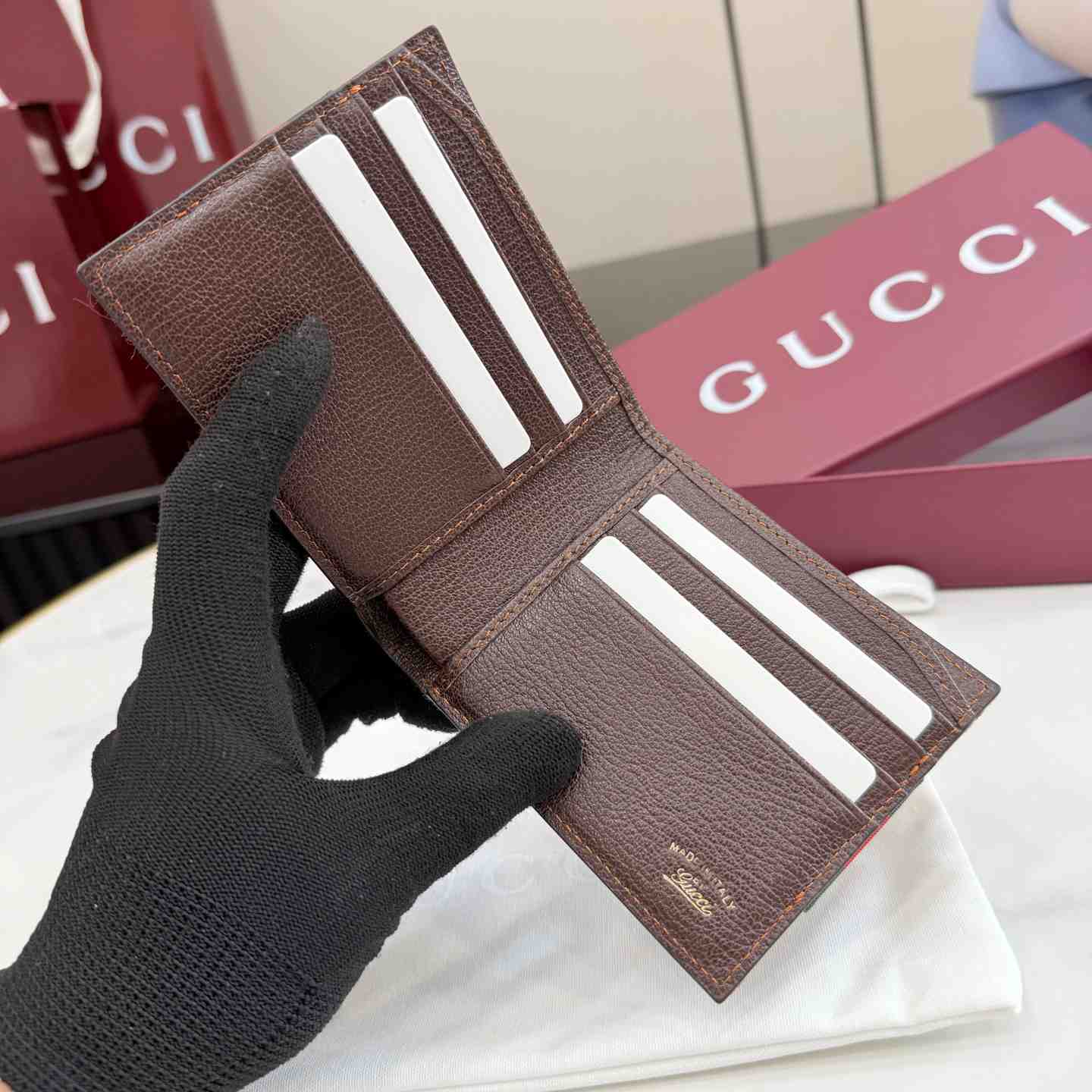 Gucci Bi-fold Wallet With Web - DesignerGu