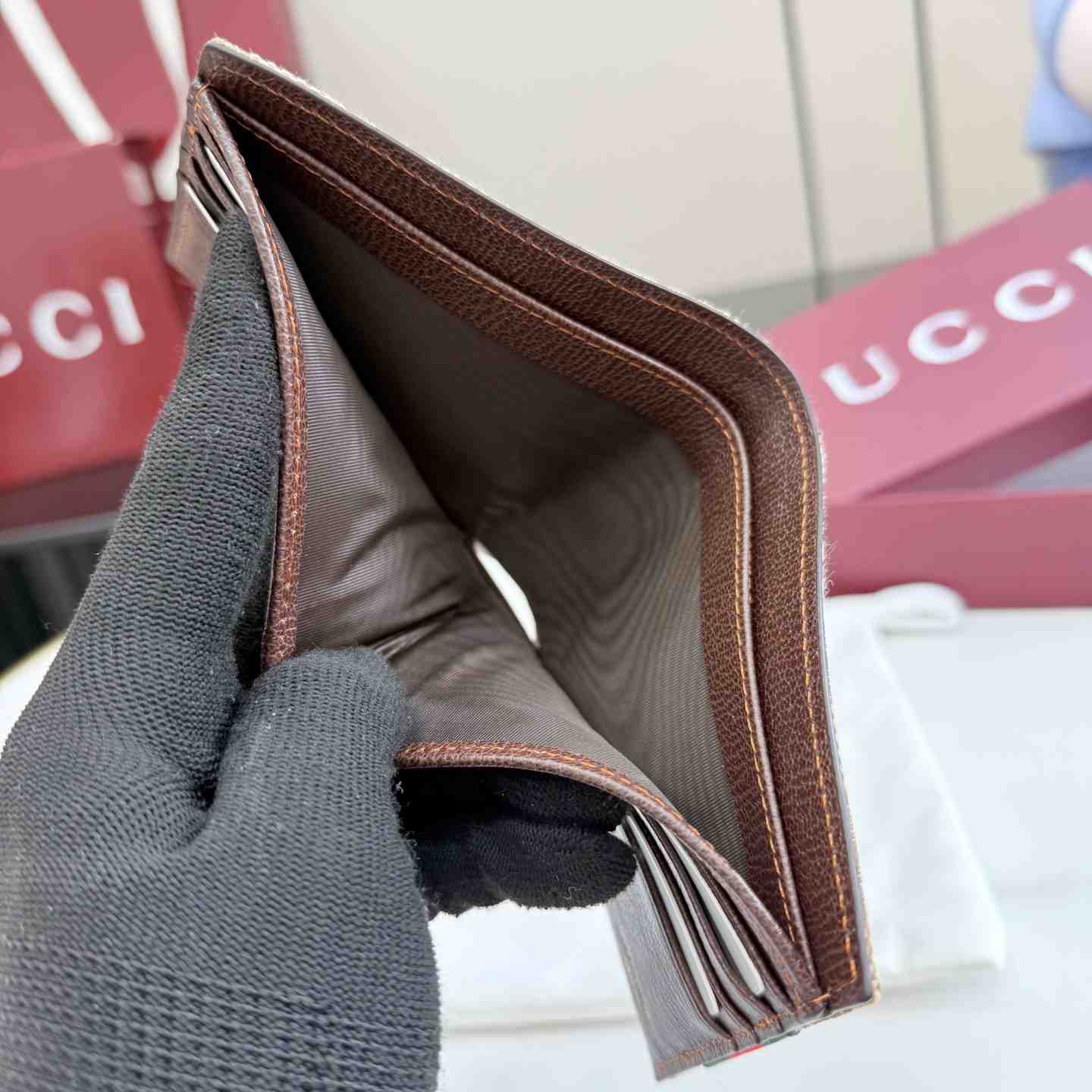 Gucci Bi-fold Wallet With Web - DesignerGu