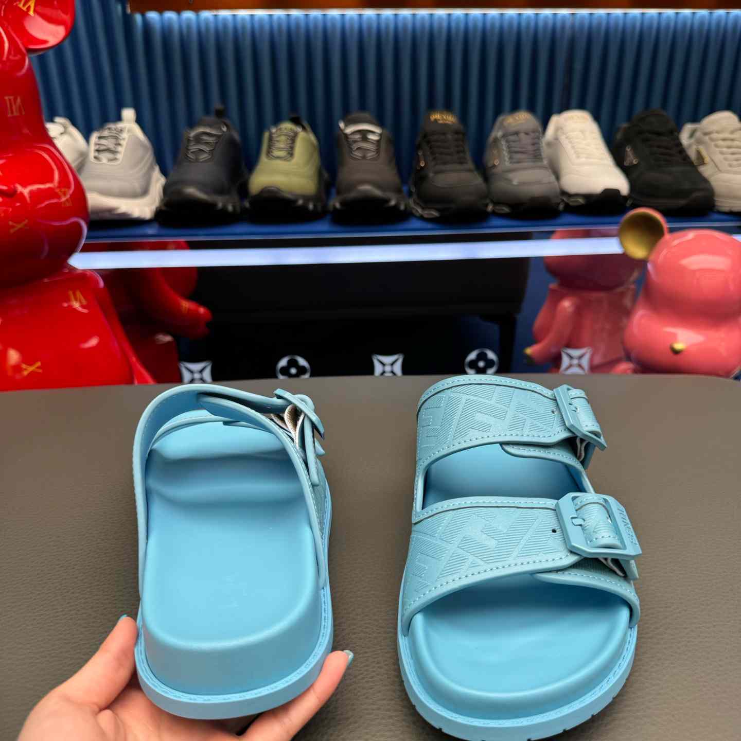 Fendi Feel Logo Sandals - DesignerGu