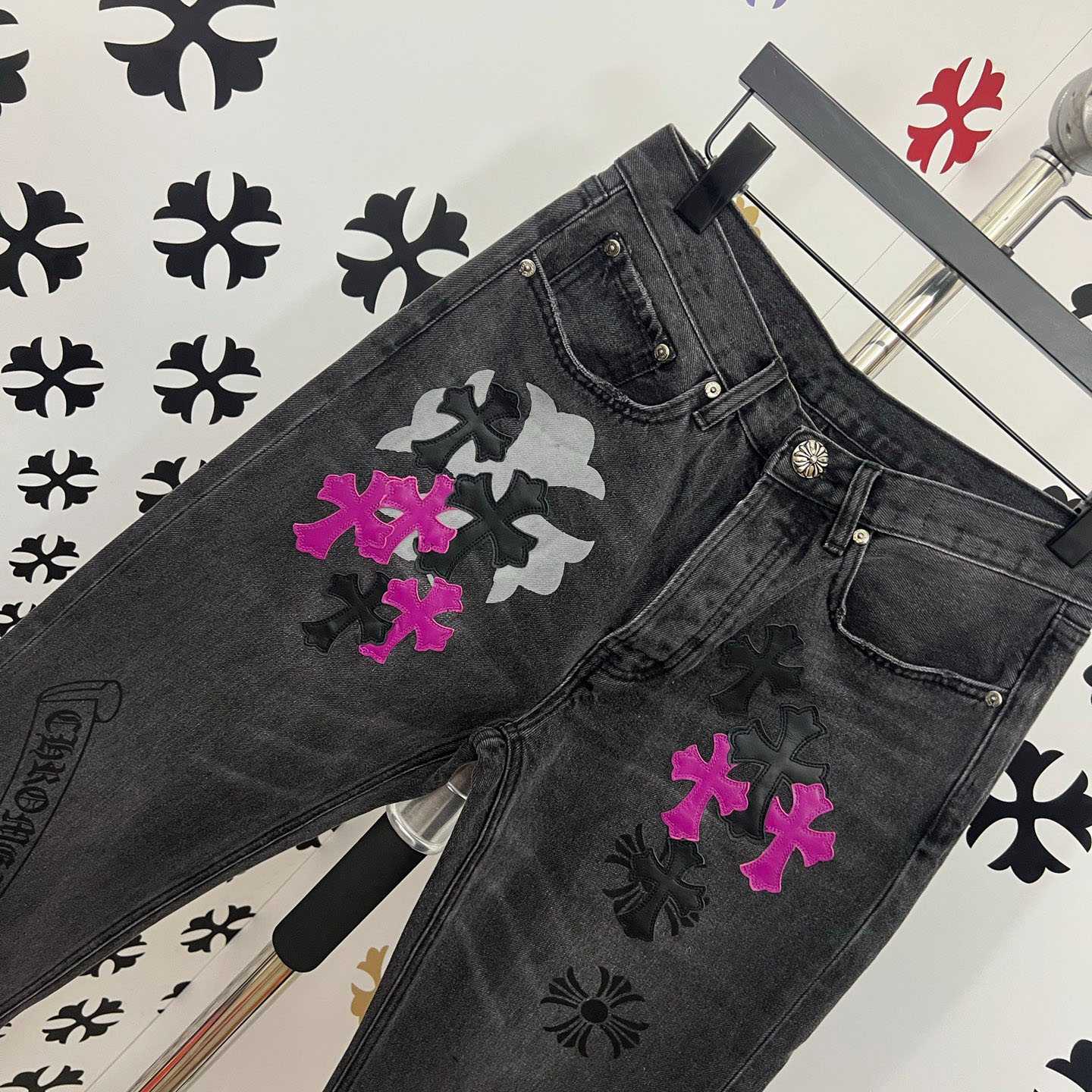 Chrome Hearts Jeans - DesignerGu