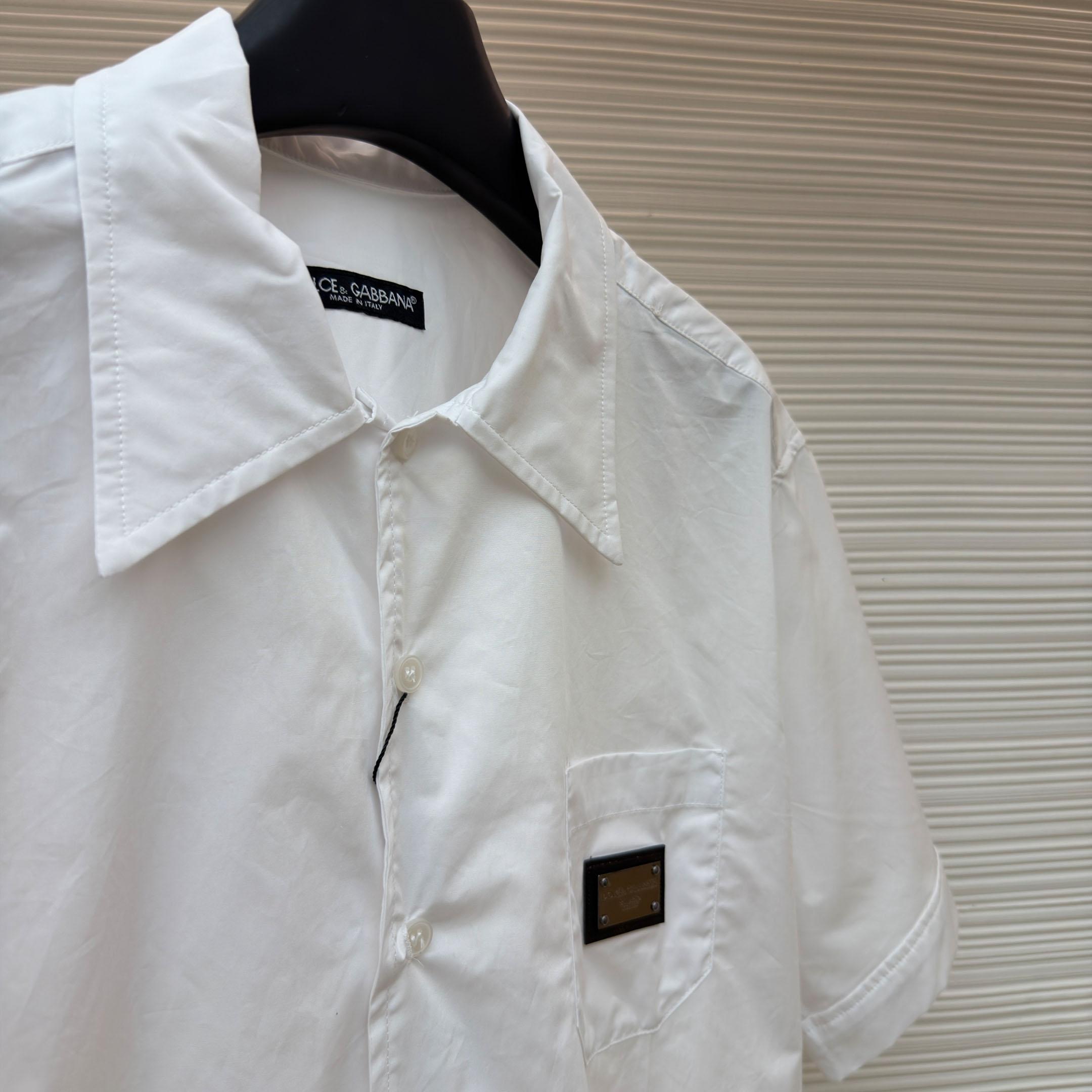 Dolce & Gabbana Logo Plaque Cotton Short Sleeved Shirt - DesignerGu