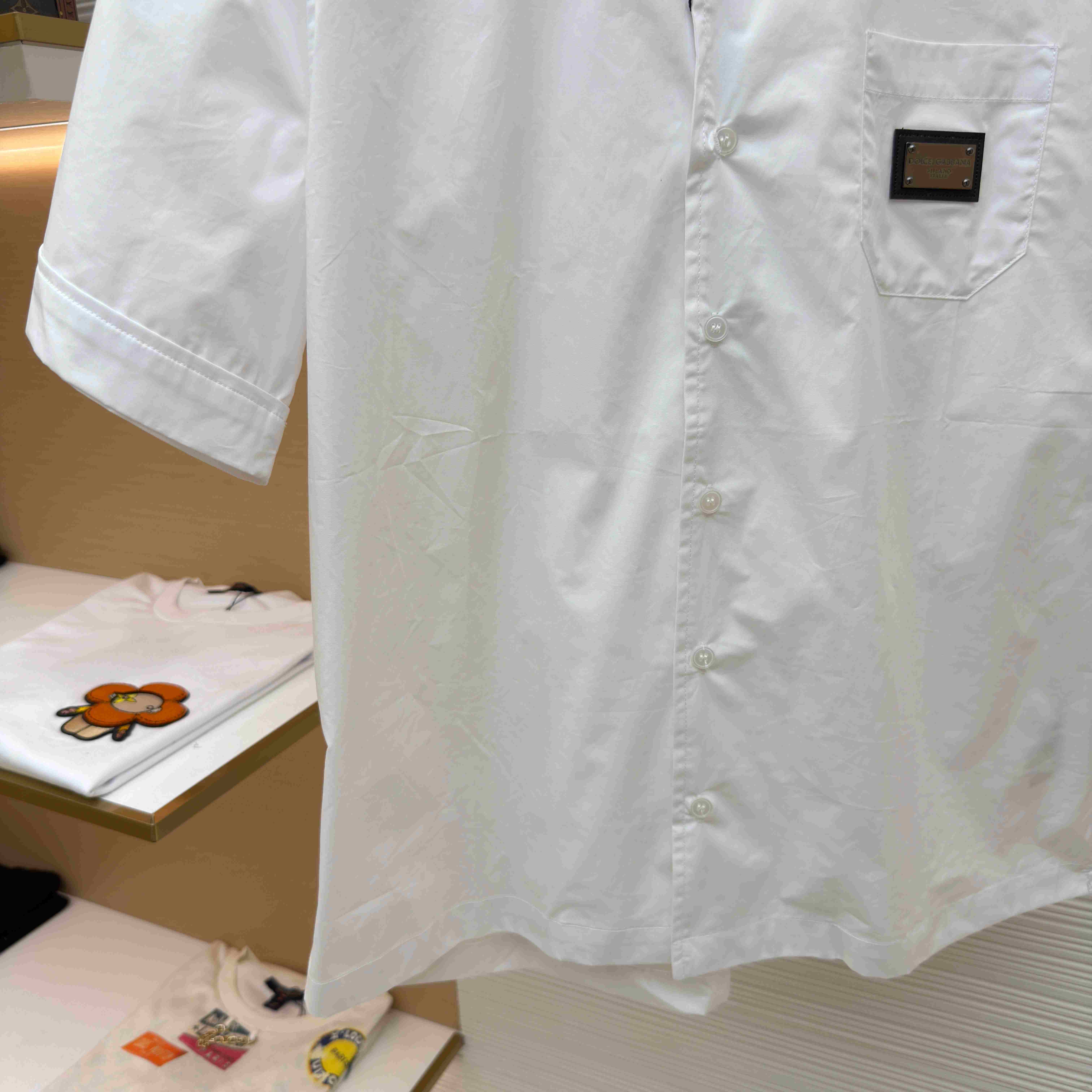 Dolce & Gabbana Logo Plaque Cotton Short Sleeved Shirt - DesignerGu