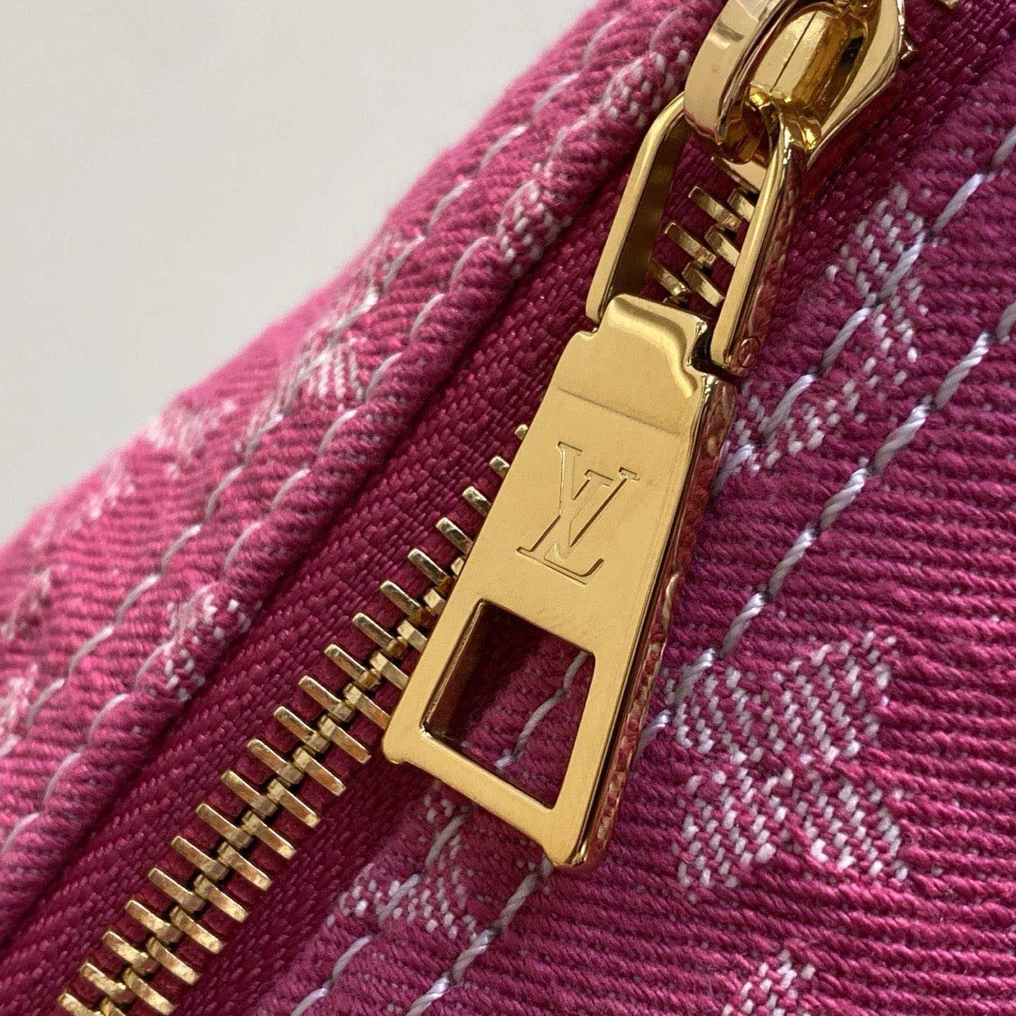 Louis Vuitton Baggy M28266 - DesignerGu