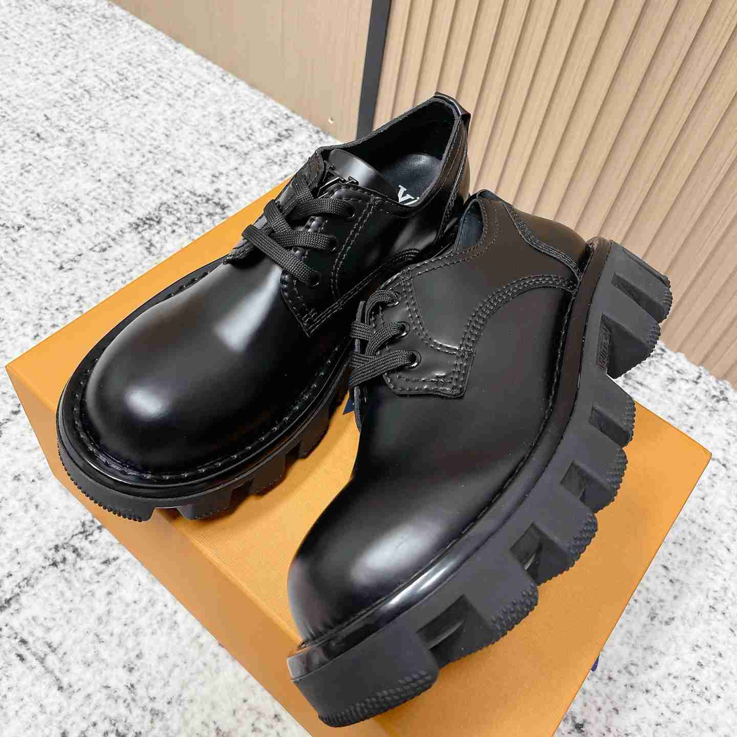 Louis Vuitton LV Checker Derby 1ACWSU - DesignerGu