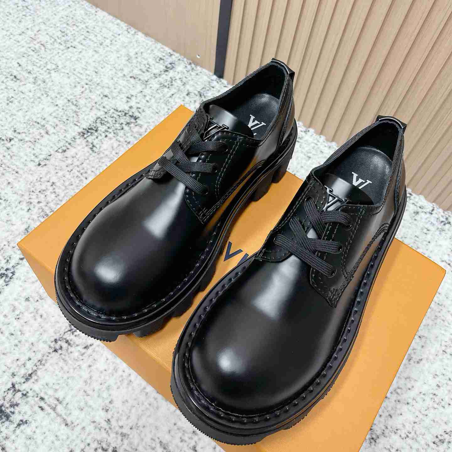 Louis Vuitton LV Checker Derby 1ACWSU - DesignerGu
