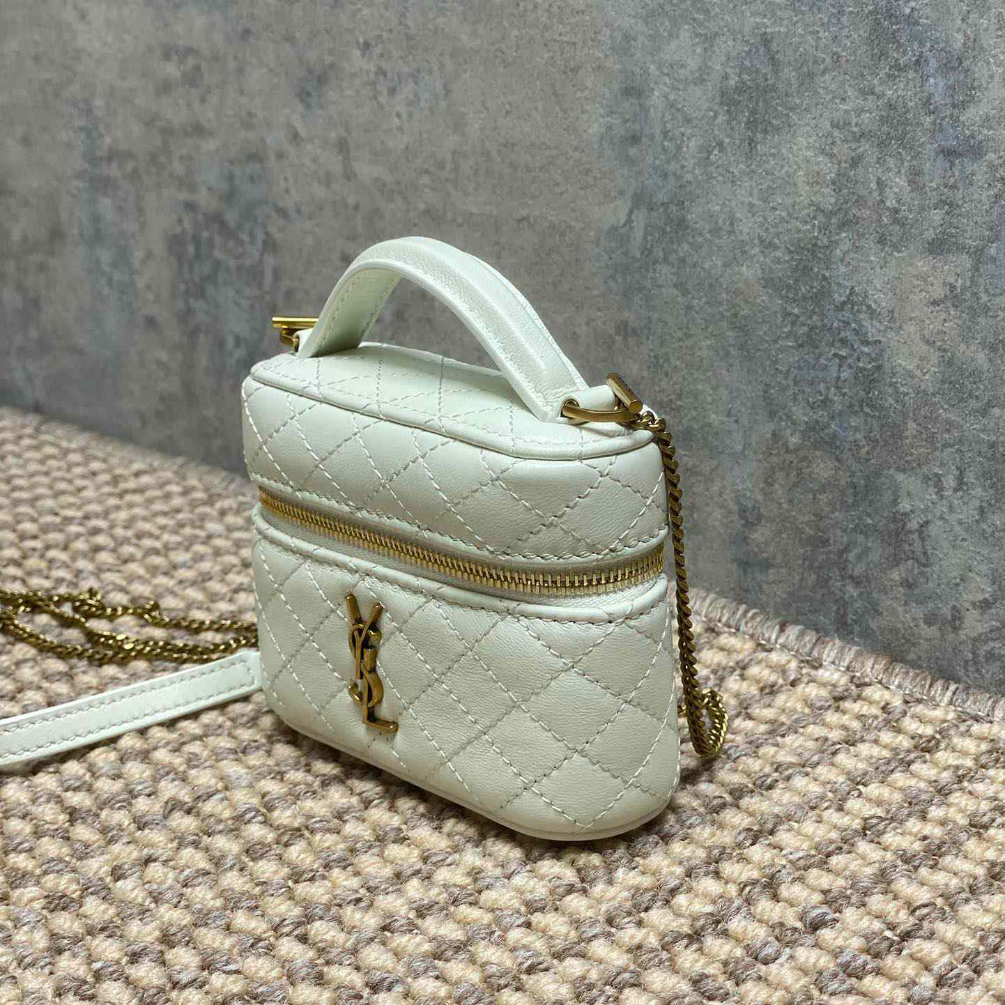 Saint Laurent GABY Micro Vanity Bag In Lambskin - DesignerGu