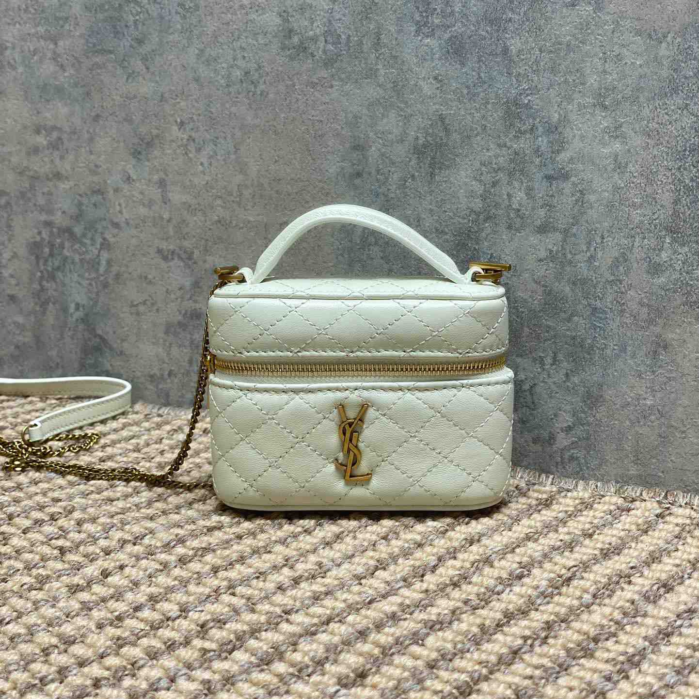 Saint Laurent GABY Micro Vanity Bag In Lambskin - DesignerGu