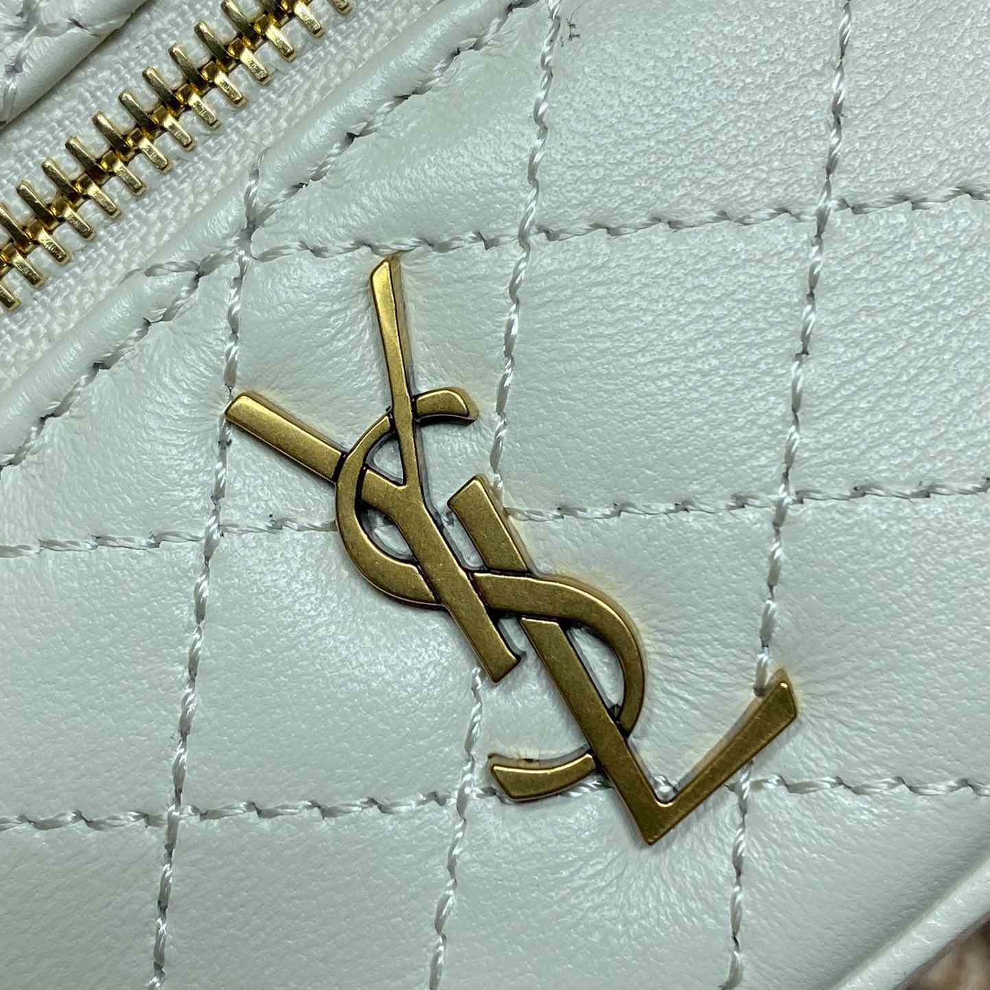 Saint Laurent GABY Micro Vanity Bag In Lambskin - DesignerGu