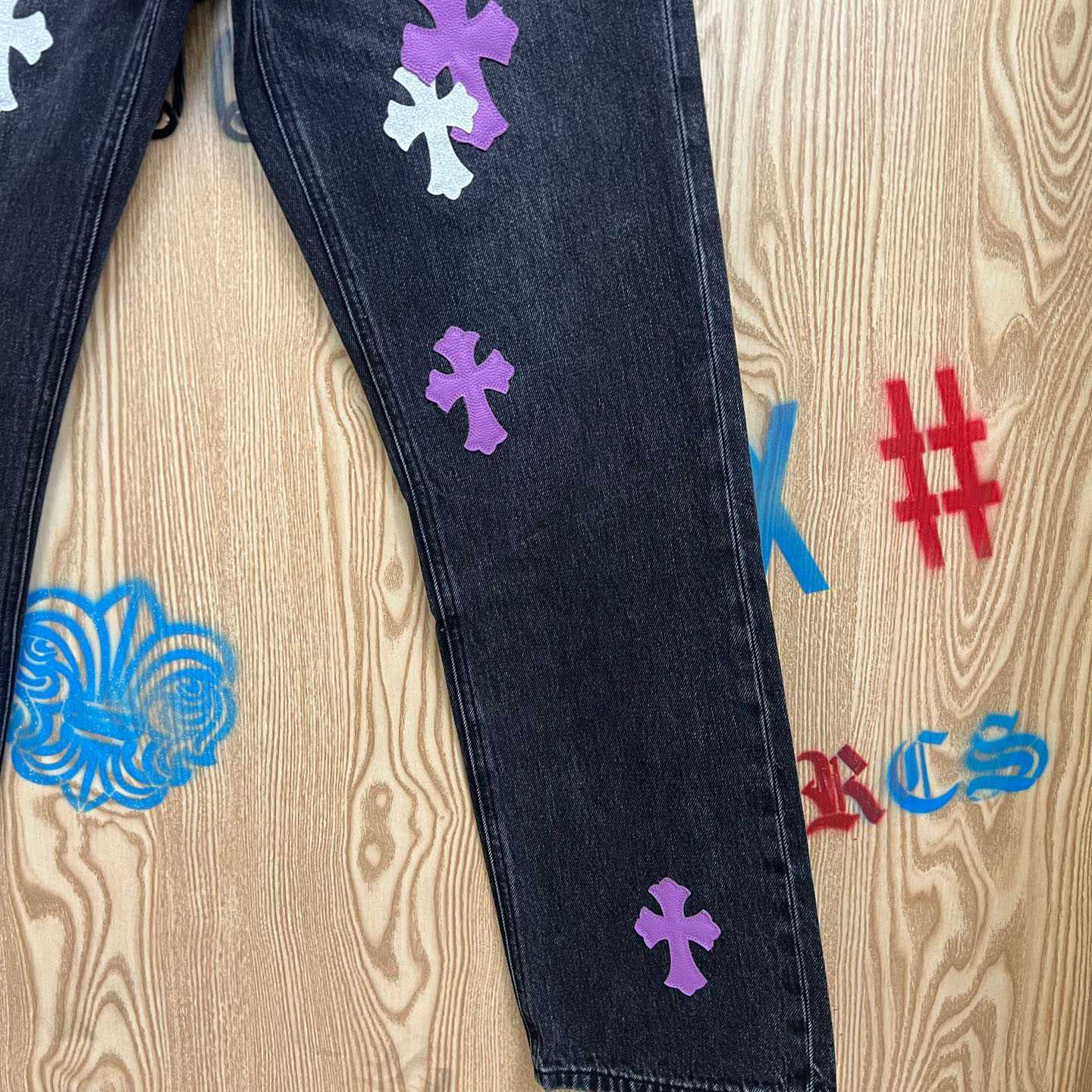 Chrome Hearts Levi’s Cross Patch Jeans - DesignerGu