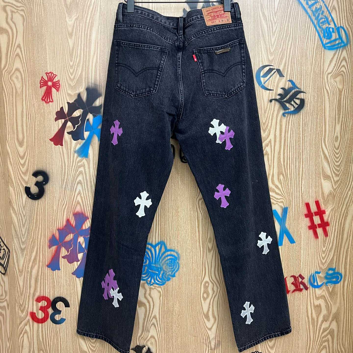 Chrome Hearts Levi’s Cross Patch Jeans - DesignerGu