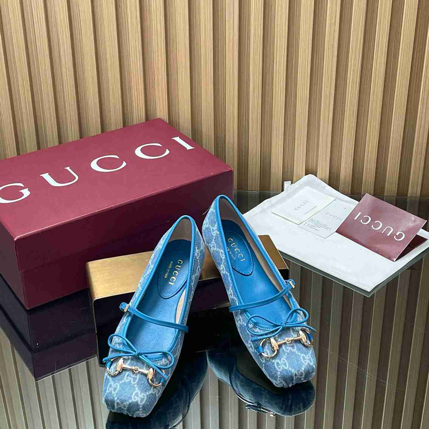 Gucci Women's Gucci Horsebit Ballet Flat - DesignerGu