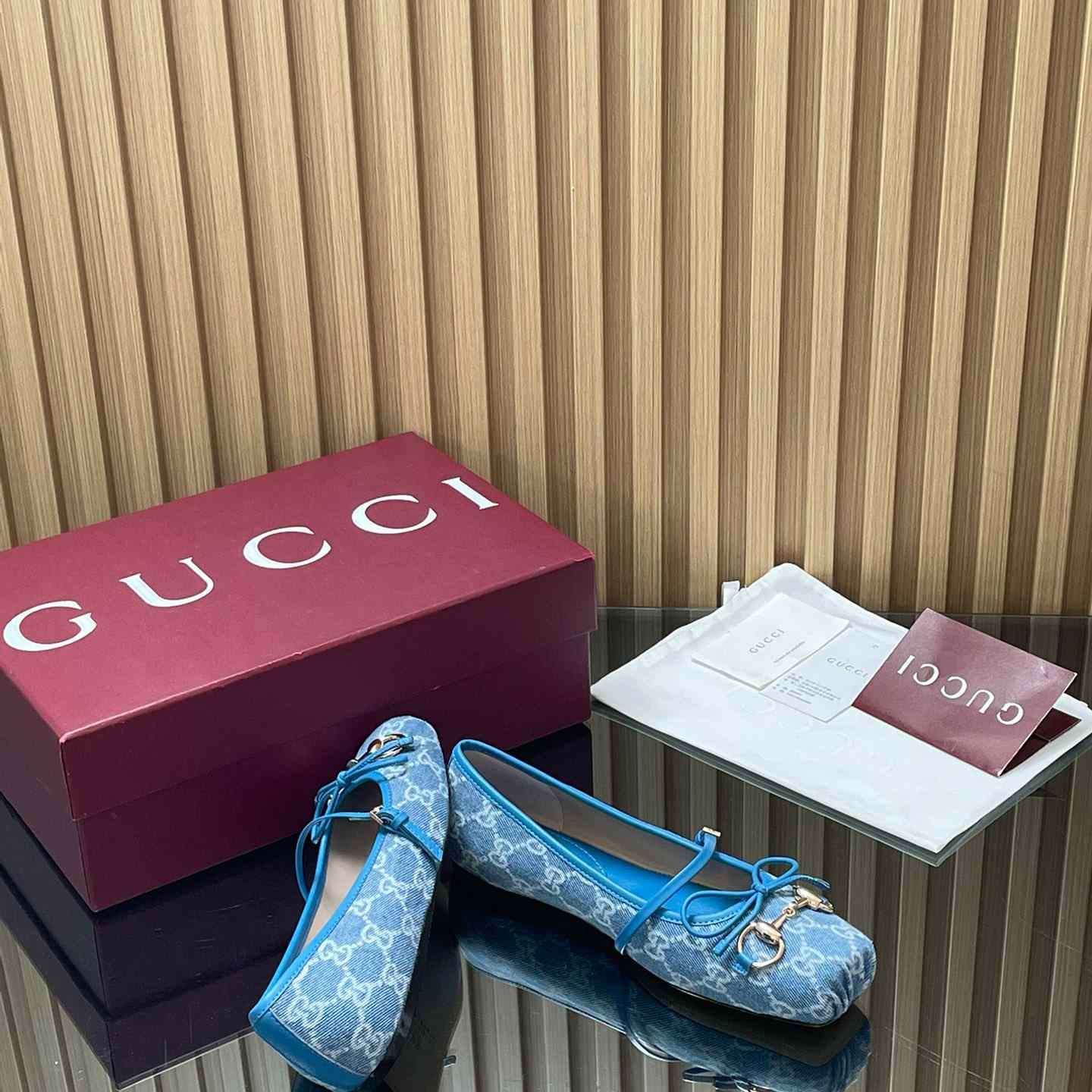 Gucci Women's Gucci Horsebit Ballet Flat - DesignerGu