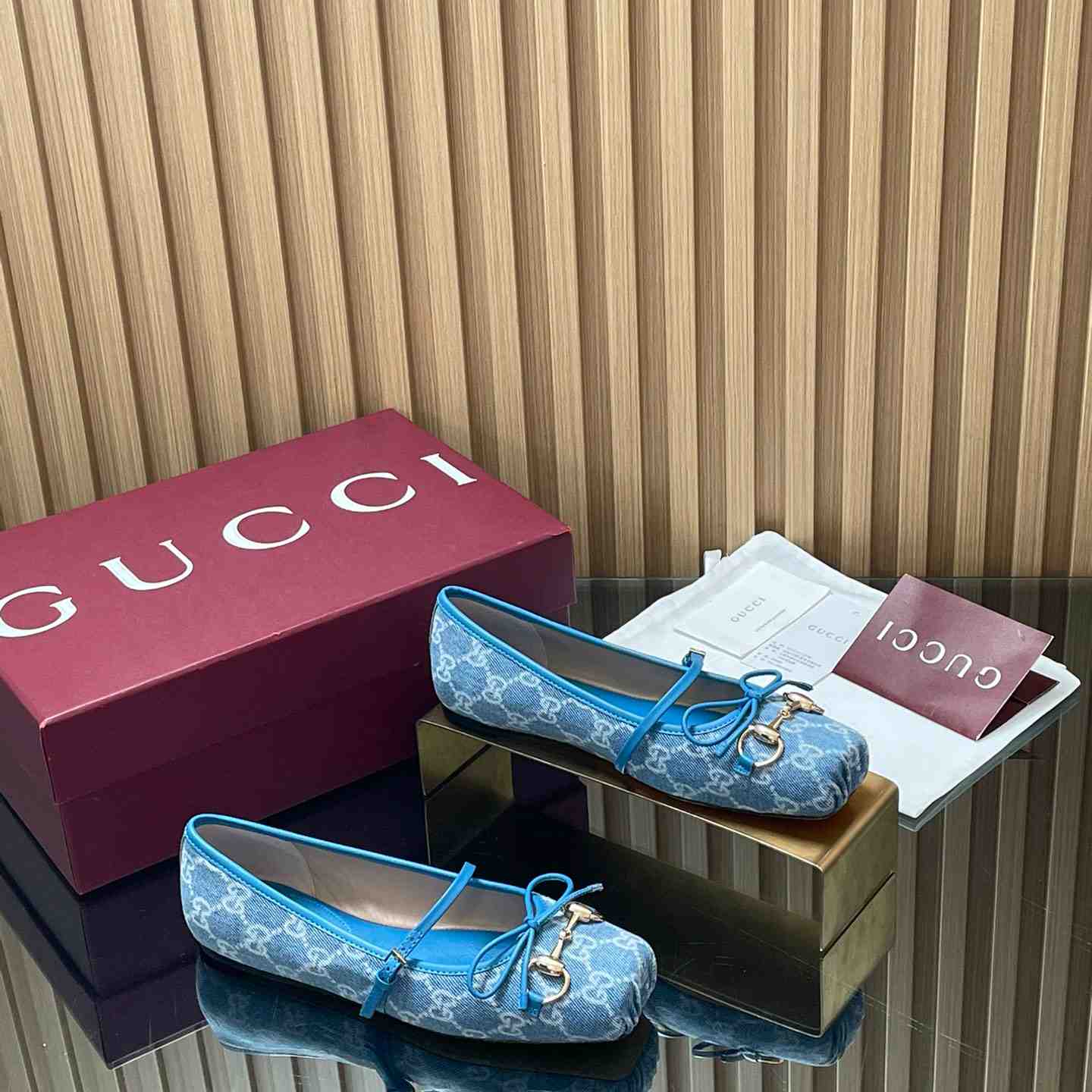 Gucci Women's Gucci Horsebit Ballet Flat - DesignerGu