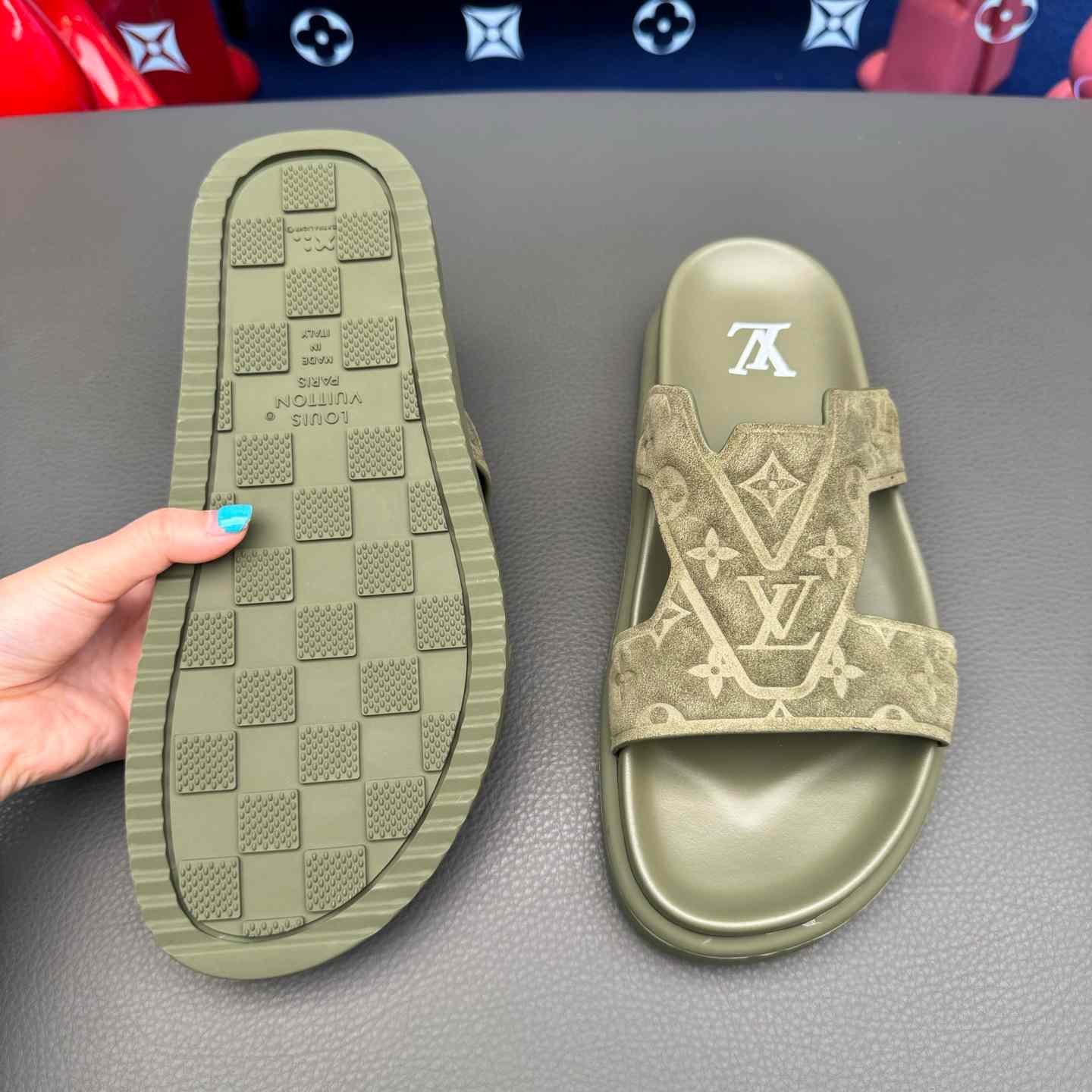 Louis Vuitton LV Oasis Mule    - DesignerGu