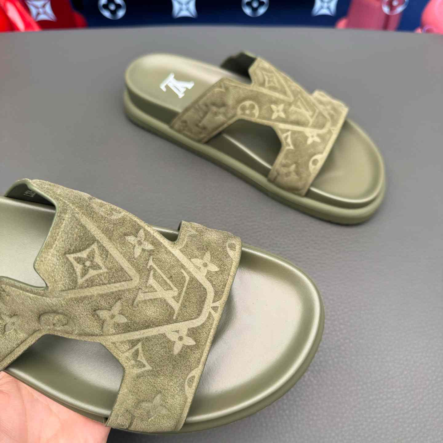 Louis Vuitton LV Oasis Mule    - DesignerGu