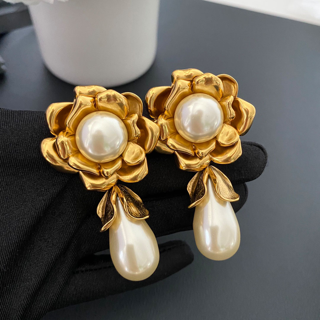 Saint Laurent Earring - DesignerGu