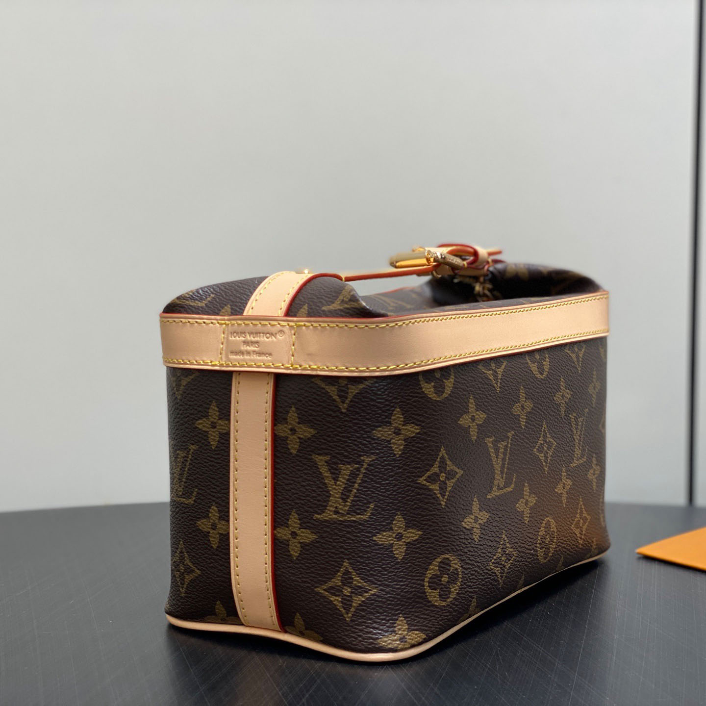 Louis Vuitton Cruiser Toiletry Bag M15350 - DesignerGu