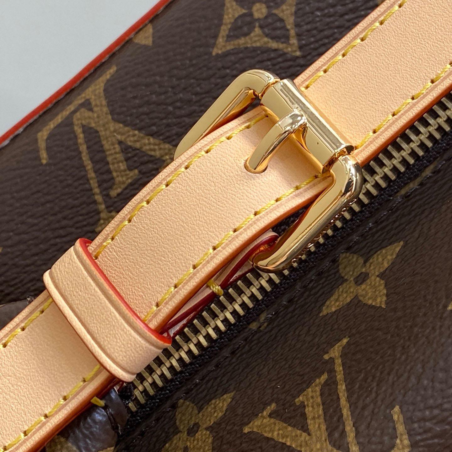Louis Vuitton Cruiser Toiletry Bag M15350 - DesignerGu