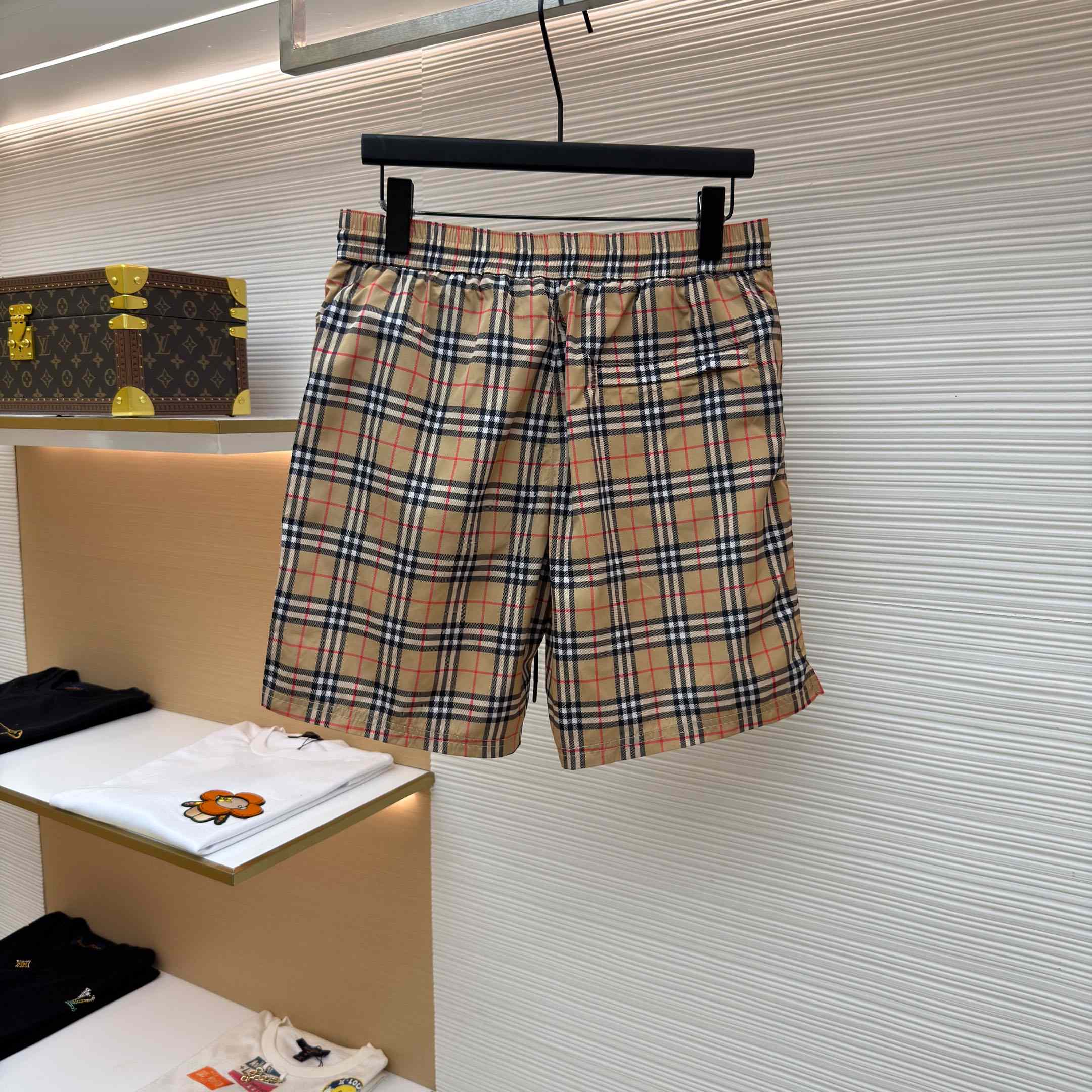 Burberry Vintage Check Short - DesignerGu