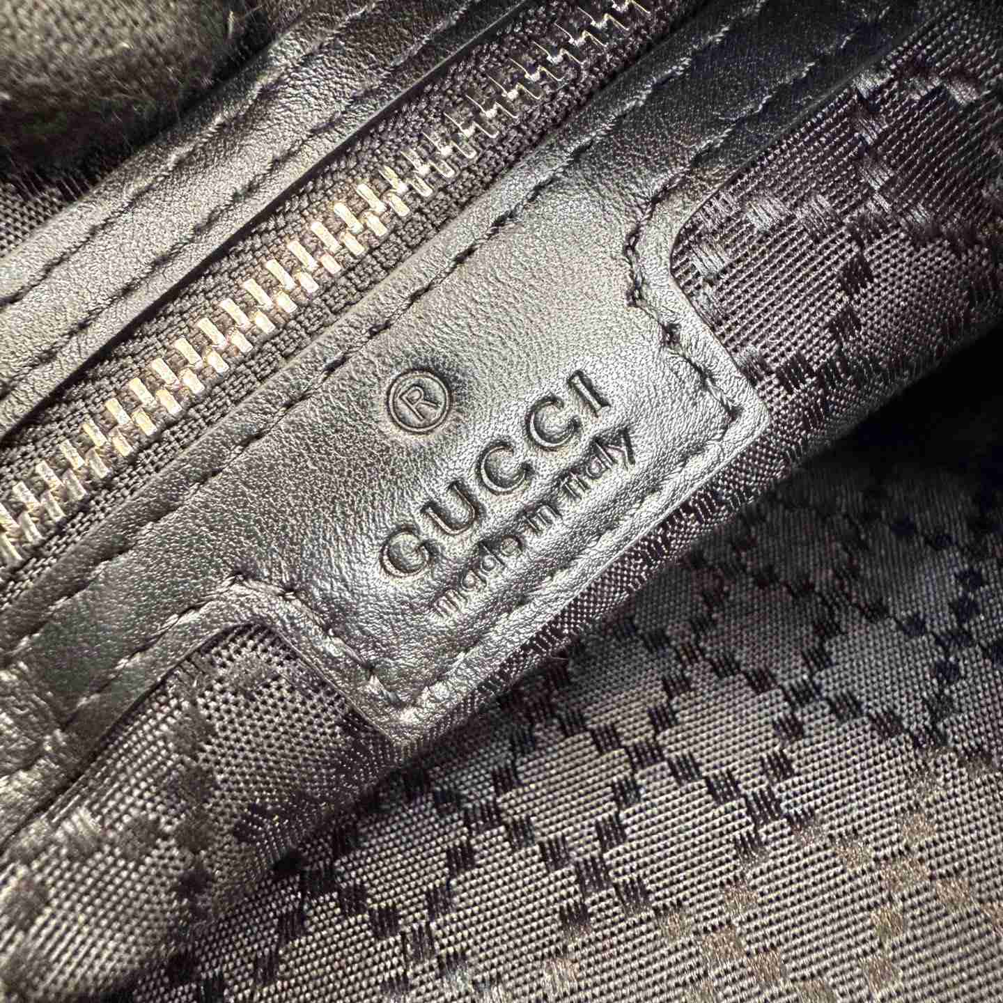 Gucci Web Trademark Small Crossbody Bag 866982 - DesignerGu