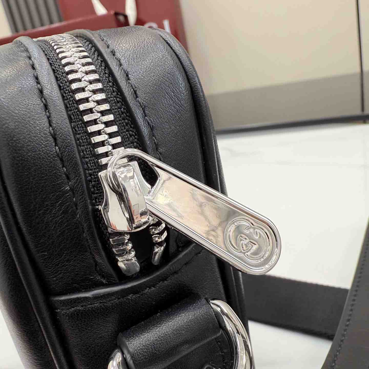 Gucci Web Trademark Small Crossbody Bag 866982 - DesignerGu