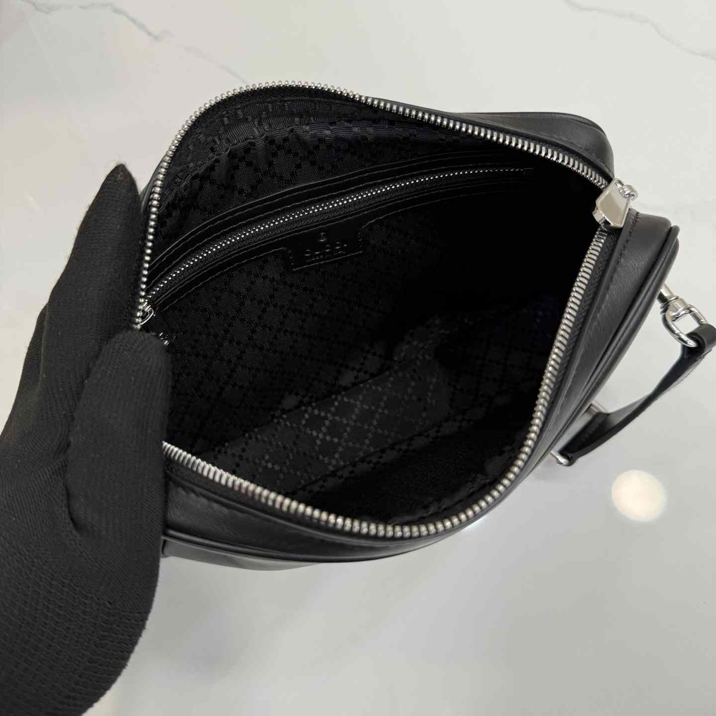Gucci Web Trademark Small Crossbody Bag 866982 - DesignerGu