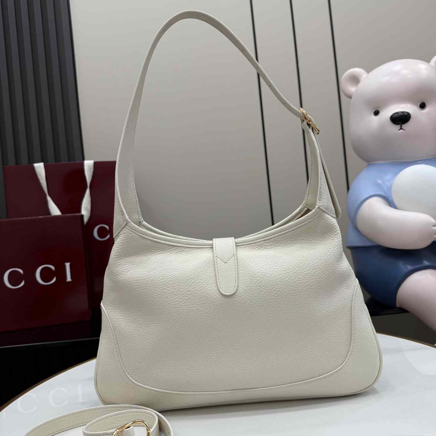 Gucci Jackie 1961 Medium Shoulder Bag 863136 - DesignerGu