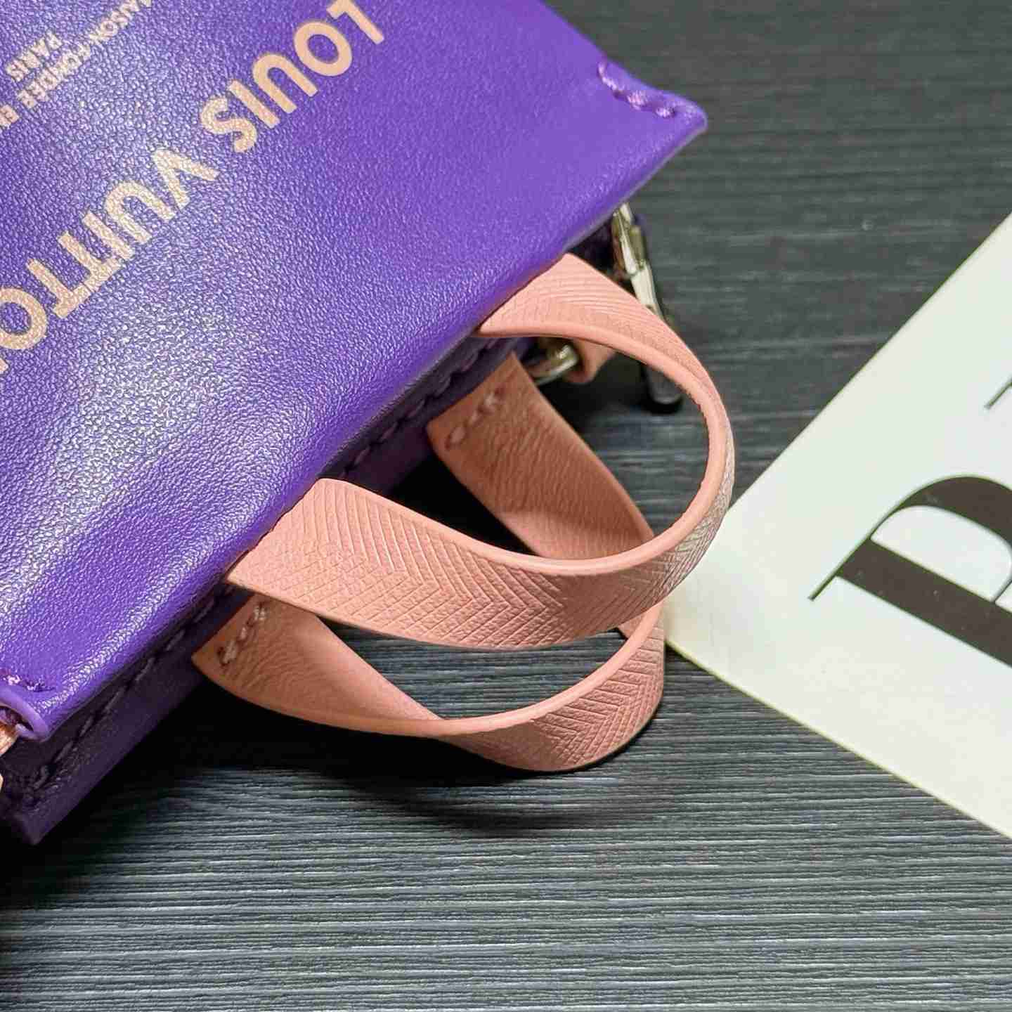 Louis Vuitton LV Mini Shopper Bag Charm M03121 - DesignerGu