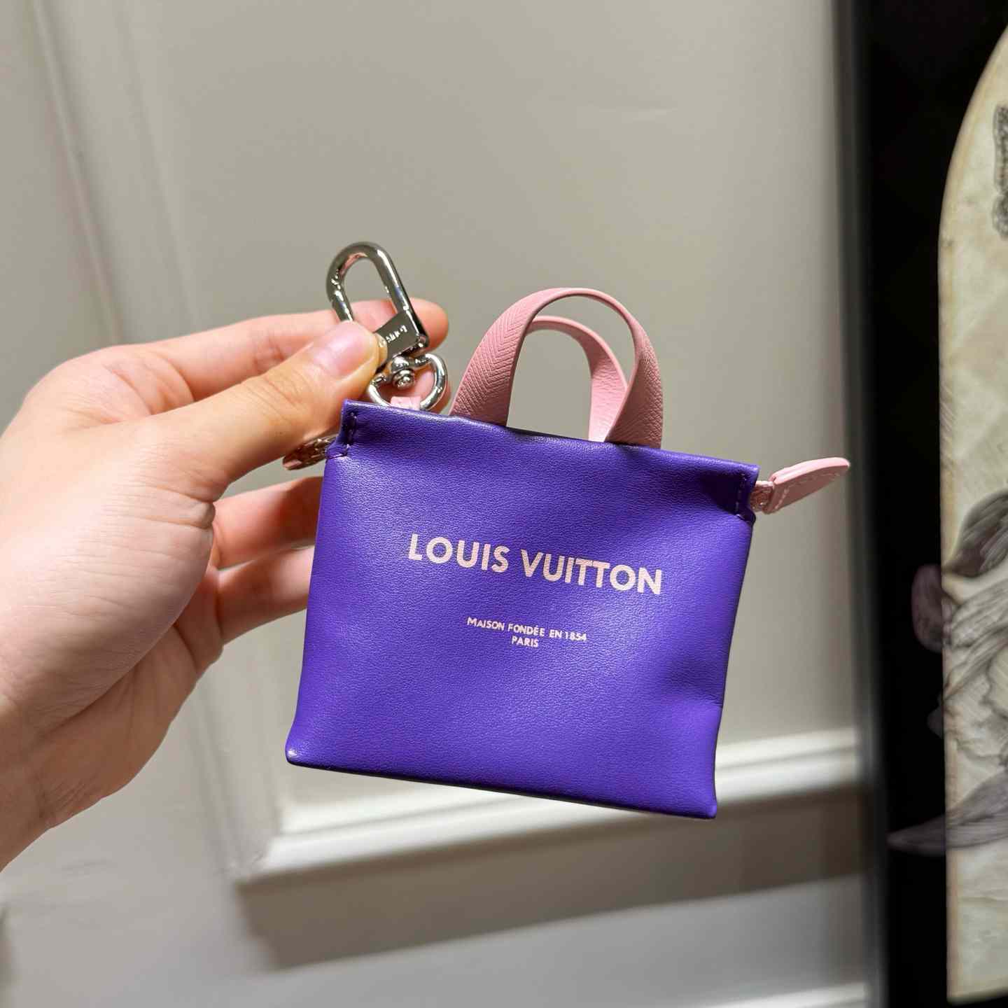 Louis Vuitton LV Mini Shopper Bag Charm M03121 - DesignerGu