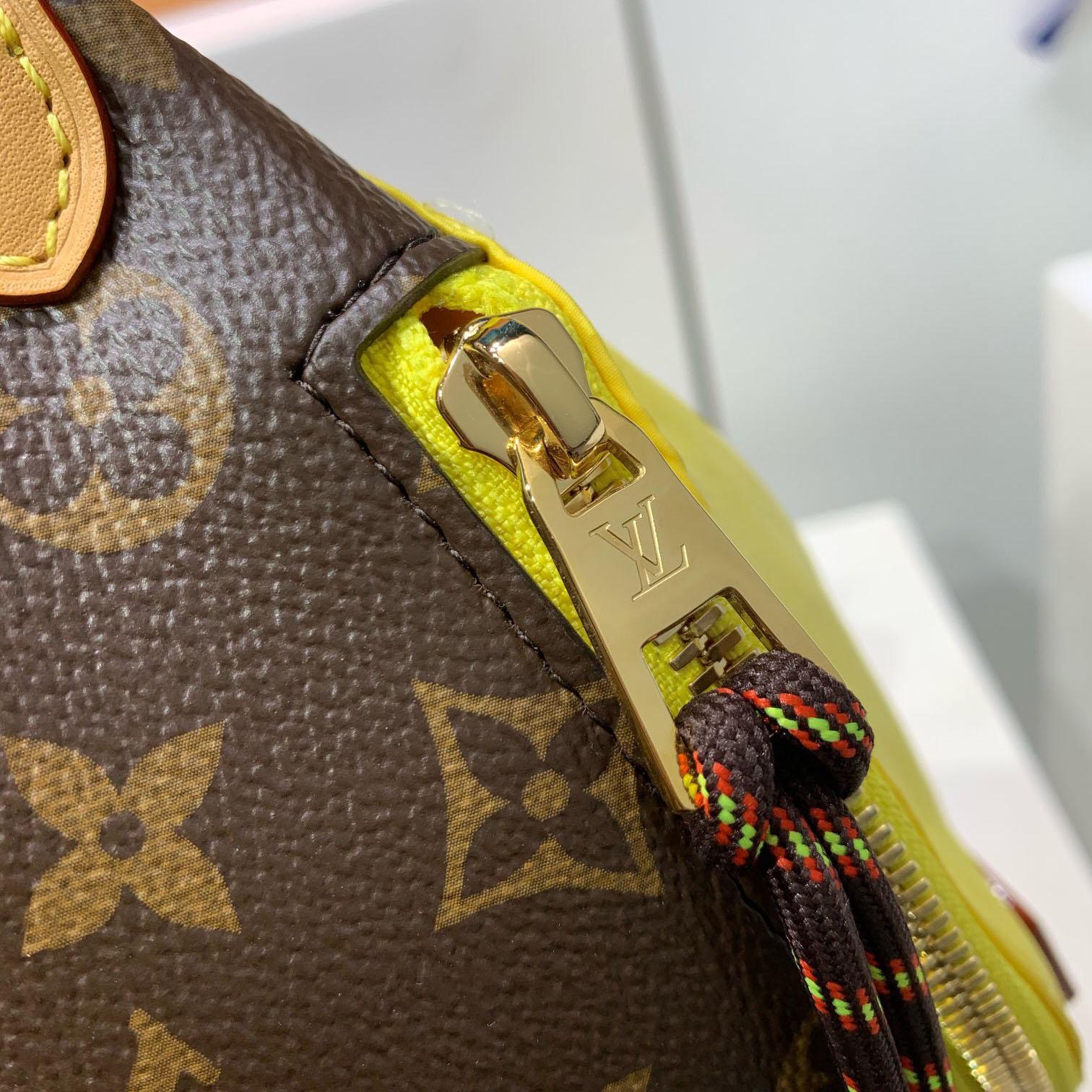 Louis Vuitton Bumbag M27237 - DesignerGu