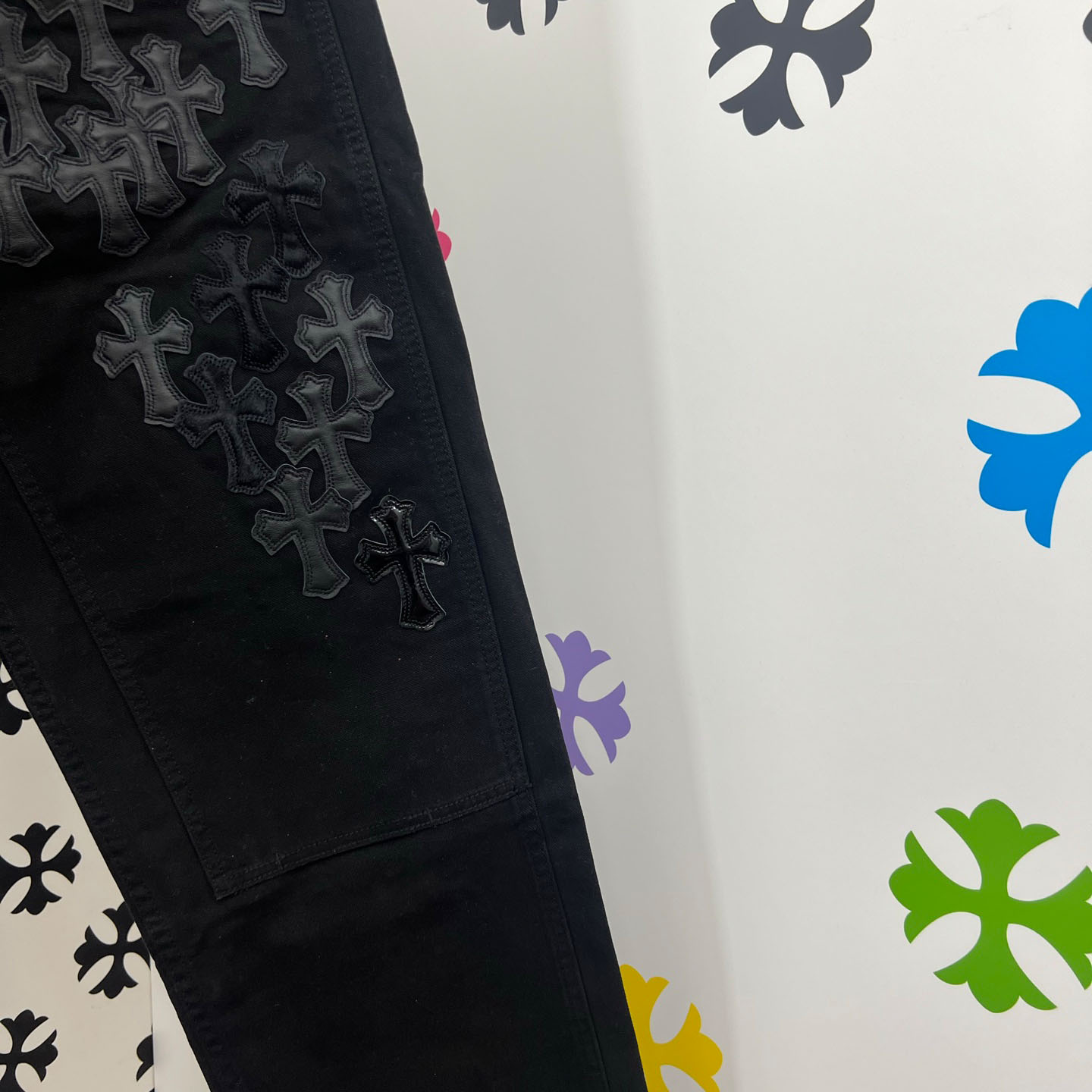 Chrome Hearts Jeans - DesignerGu